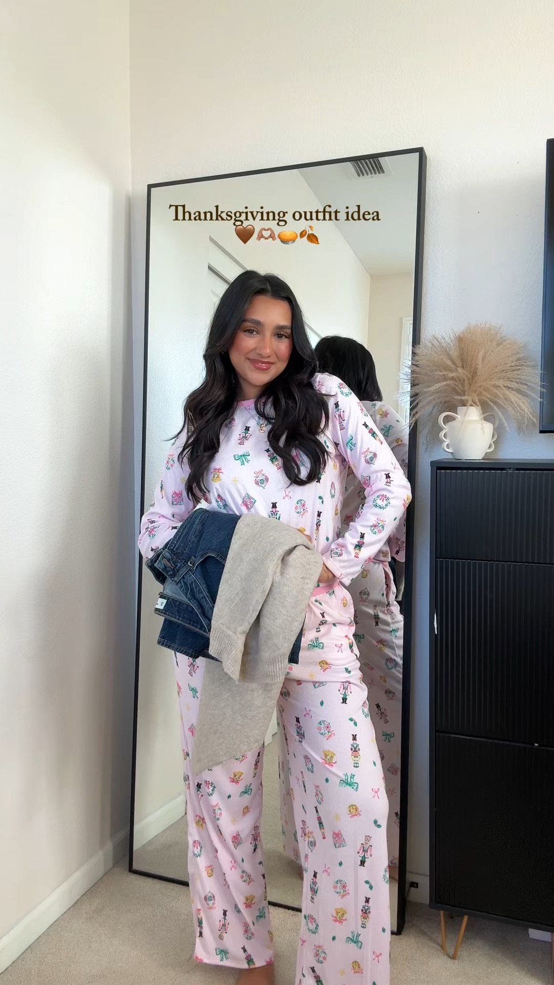 Thanksgiving outfit idea series!🤎🫶🏽🍂

I’m wearing a small medium in the Walmart poncho!! 

Necklace is ALV jewels! Bag is sold out coach!