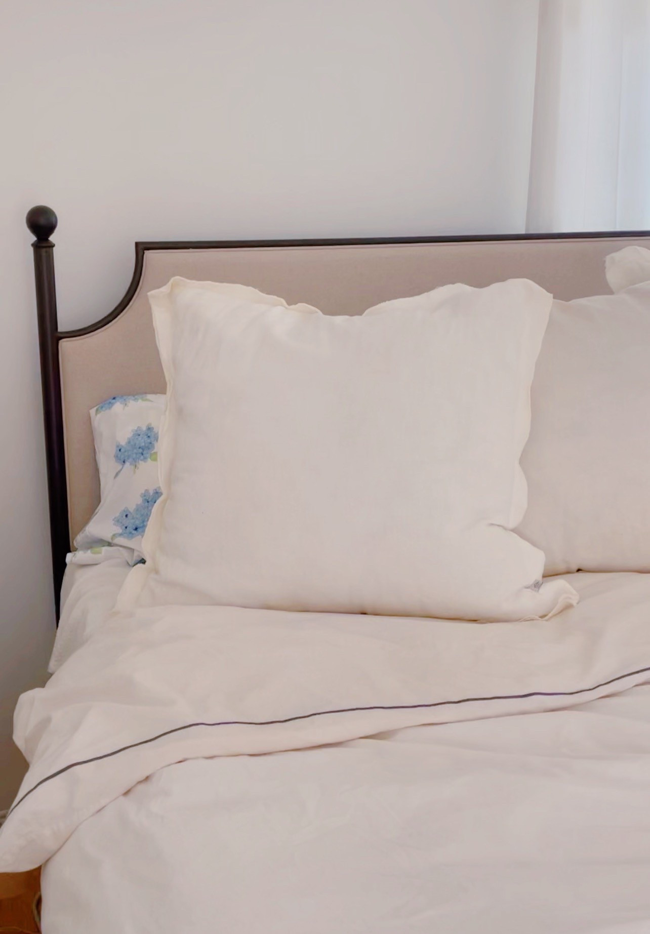 Cozy bedroom details💤

#LTKSummerEdit #LTKSaleAlert #LTKFindsUnder100