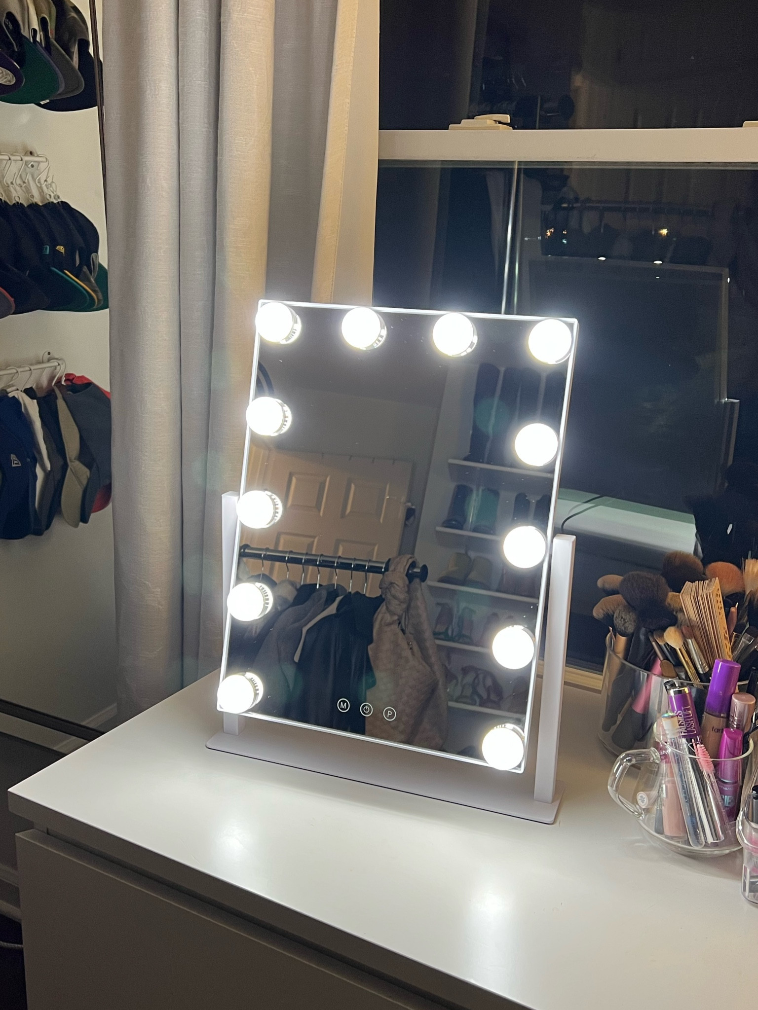 Oversized lighted vanity mirror of my dreams ☁️✨

#LTKGiftGuide #LTKhome #LTKbeauty