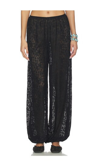 superdown Liesel Balloon Pant in Black. - size M | Revolve Clothing (Global)