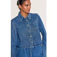 Mid Blue Wash Relaxed Long Sleeve Cropped Denim Shirt | PrettyLittleThing UK