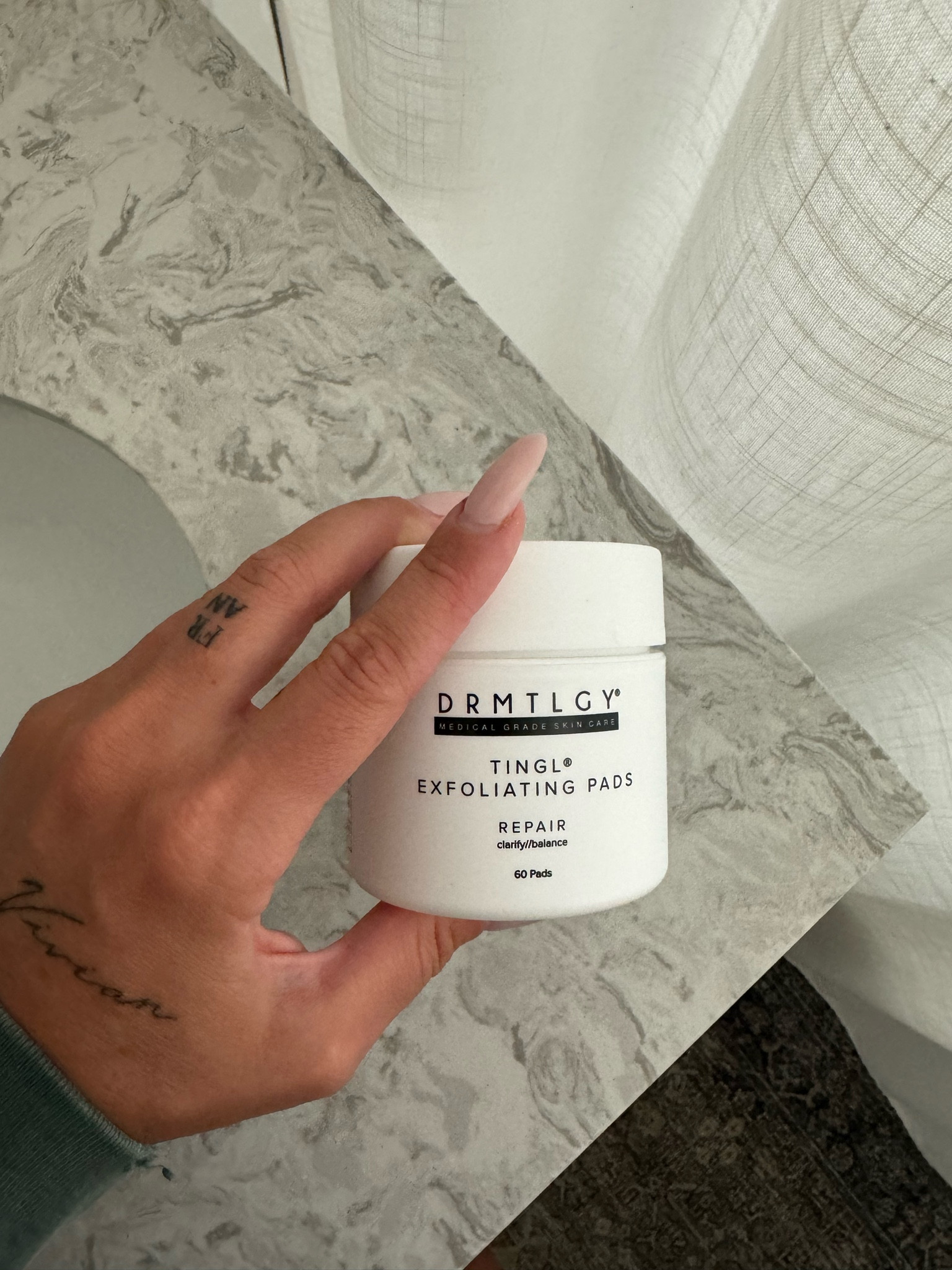 Game changer #drmtlgy #skincare #acne

#LTKBeauty #LTKFindsUnder50