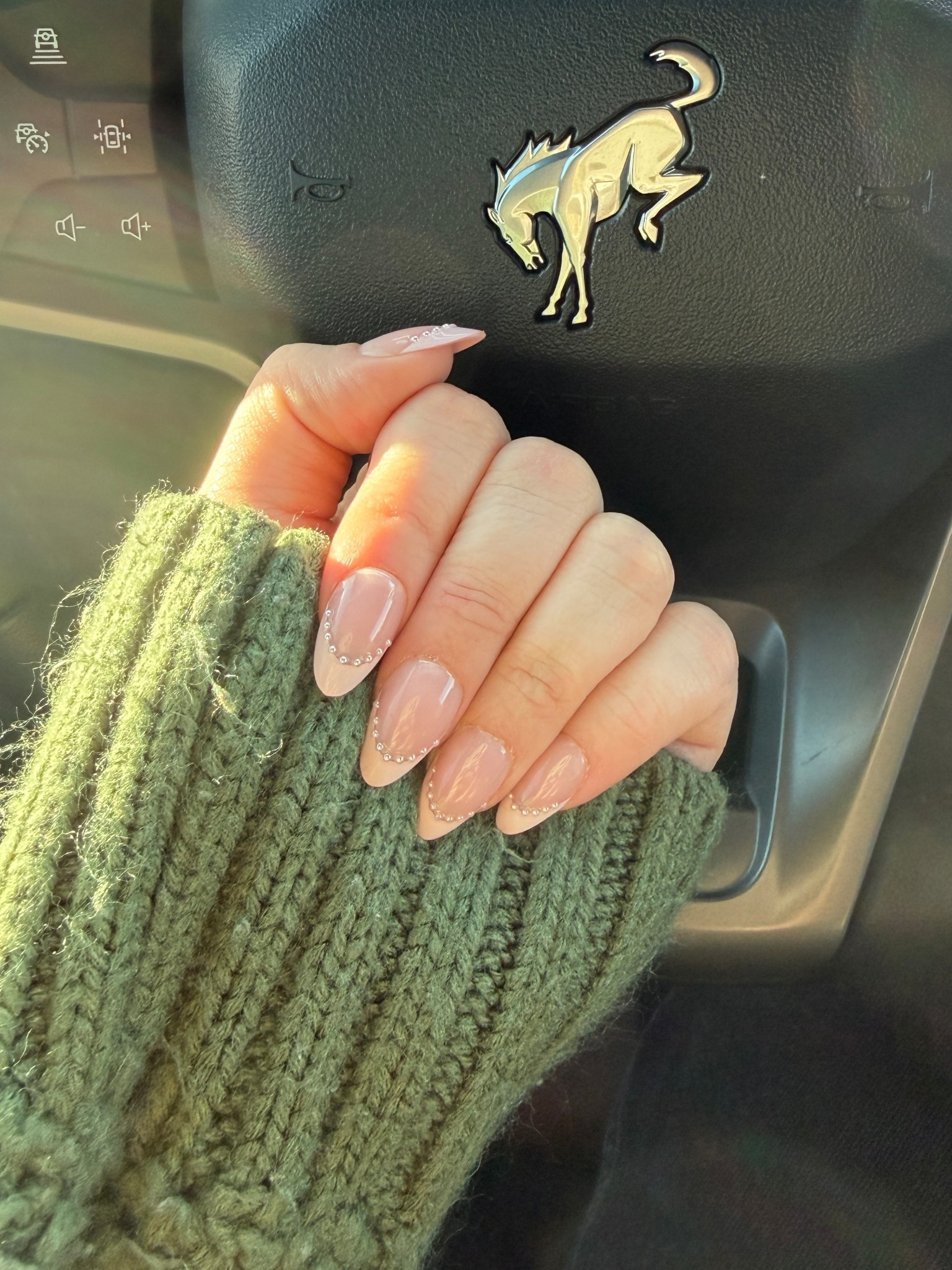 the BEST press ons 🤌🏻 