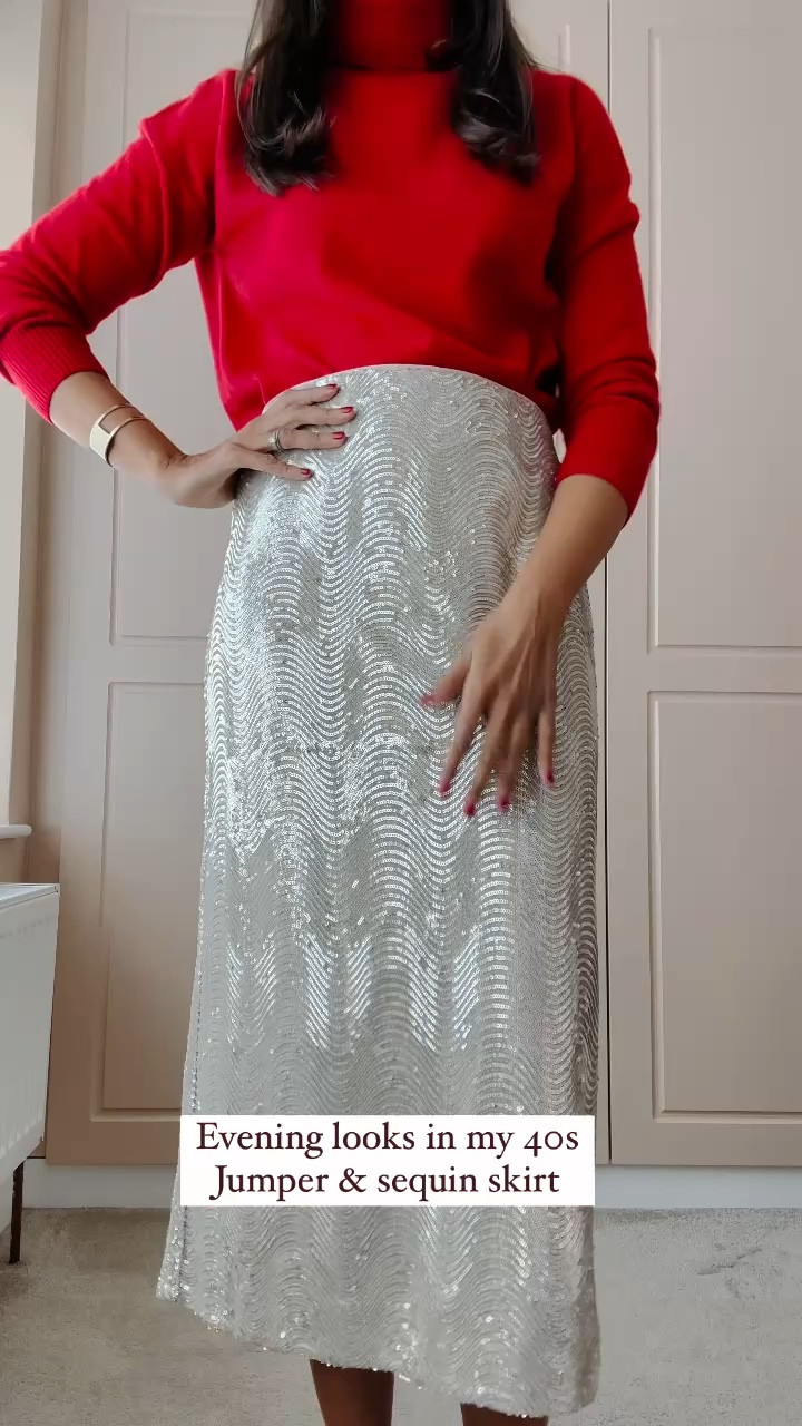 Yes…another sequin skirt! I love this skirt from Hobbs, normally I would pair a skirt like this with a top or shirt in a matching colour but the @hobbslondon festive campaign had it paired with this gorgeous red cashmere jumper. I love the contrast in colour and textures. Just such a lovely festive look. 

@hobbslondon Red cashmere jumper 
@hobbslondon Sequin skirt
@marksandspencerstyle Nuse sparkly heels
@marksandspencerstyle Clutch (old)
Paired it with gold bangle and silver earrings (old)

AD

#over40style #over40fashion #festivewear #partyoutfits #partyoutfitideas #eveningoutfit

#LTKmodest #LTKeurope #LTKuk