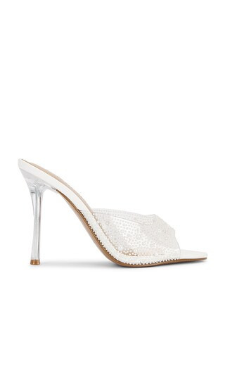 Steve Madden Peach Pearl Mule in White. - size 8.5 | Revolve Clothing (Global)