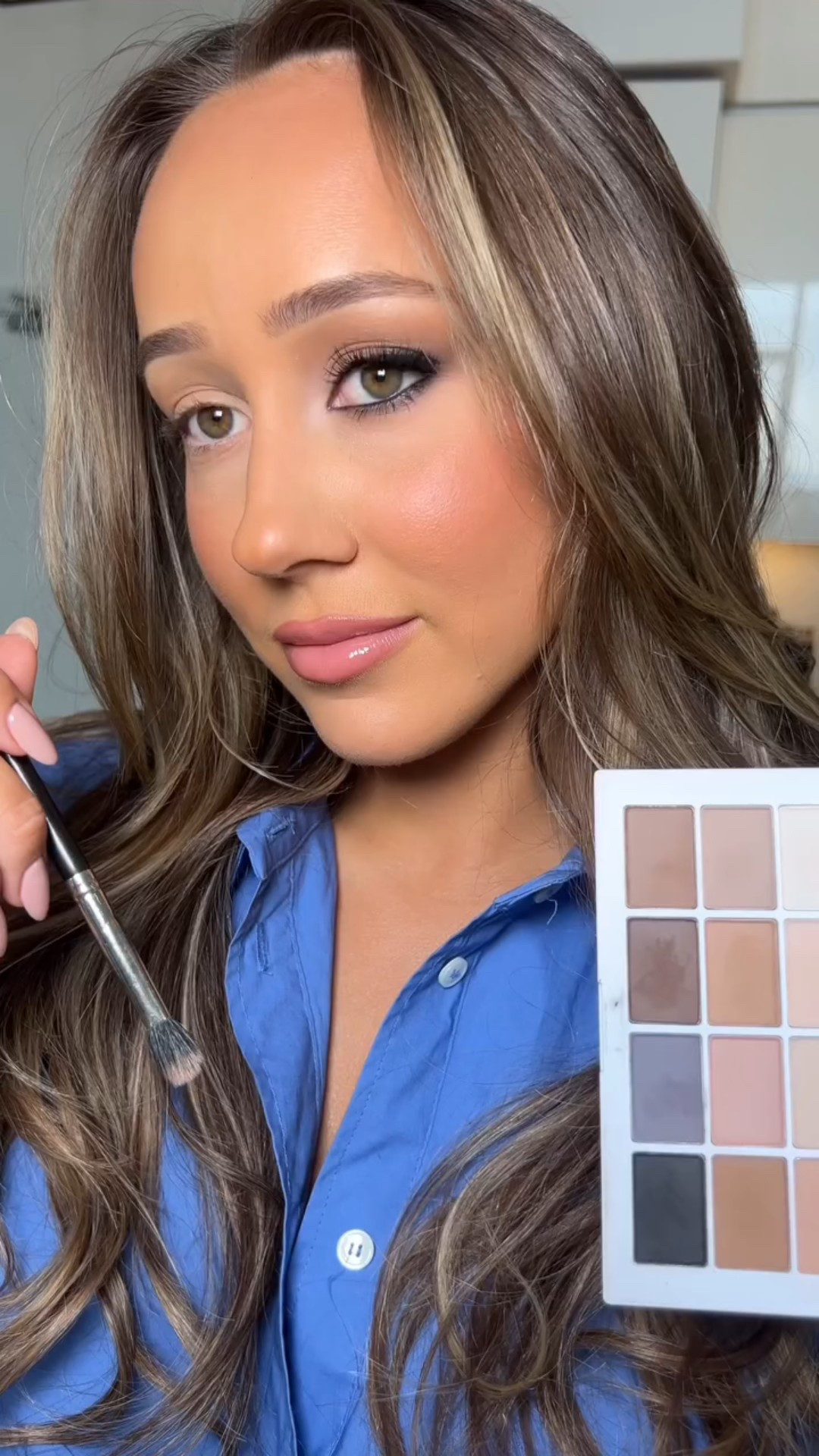 This was supposed to be a matte eyeshadow look but at the end I couldn’t resist adding a little shimmer ✨

@makeupbymario neutrals palette  
@jenevoymakeupstudio brushes (code AURORA10)  
@hudabeauty black kohl pencil

@hourglasscosmetics scattered light glitter in ray 

@judylim.makeup  x 
@embossbeauty lashes cut in half 

























makeup tutorial, eyeshadow tutorial
makeup, makeup inspo, makeup recommendations, makeup ideas, full glam makeup, Smokey eye makeup

#LTKcanada #LTKbeauty