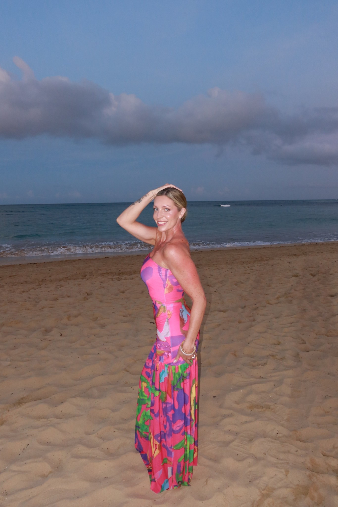 The perfect vacation dress for that tropical destination! This dress has the perfect fitted yet stretchy feel. I’m wearing a small.

#LTKFindsUnder100 #LTKOver40 #LTKTravel