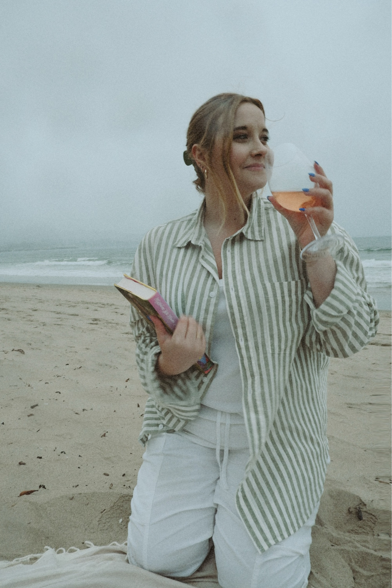 Beaching in every season 🌊 

#beach #read #beachread #books #california 

#LTKSwim #LTKStyleTip #LTKTravel