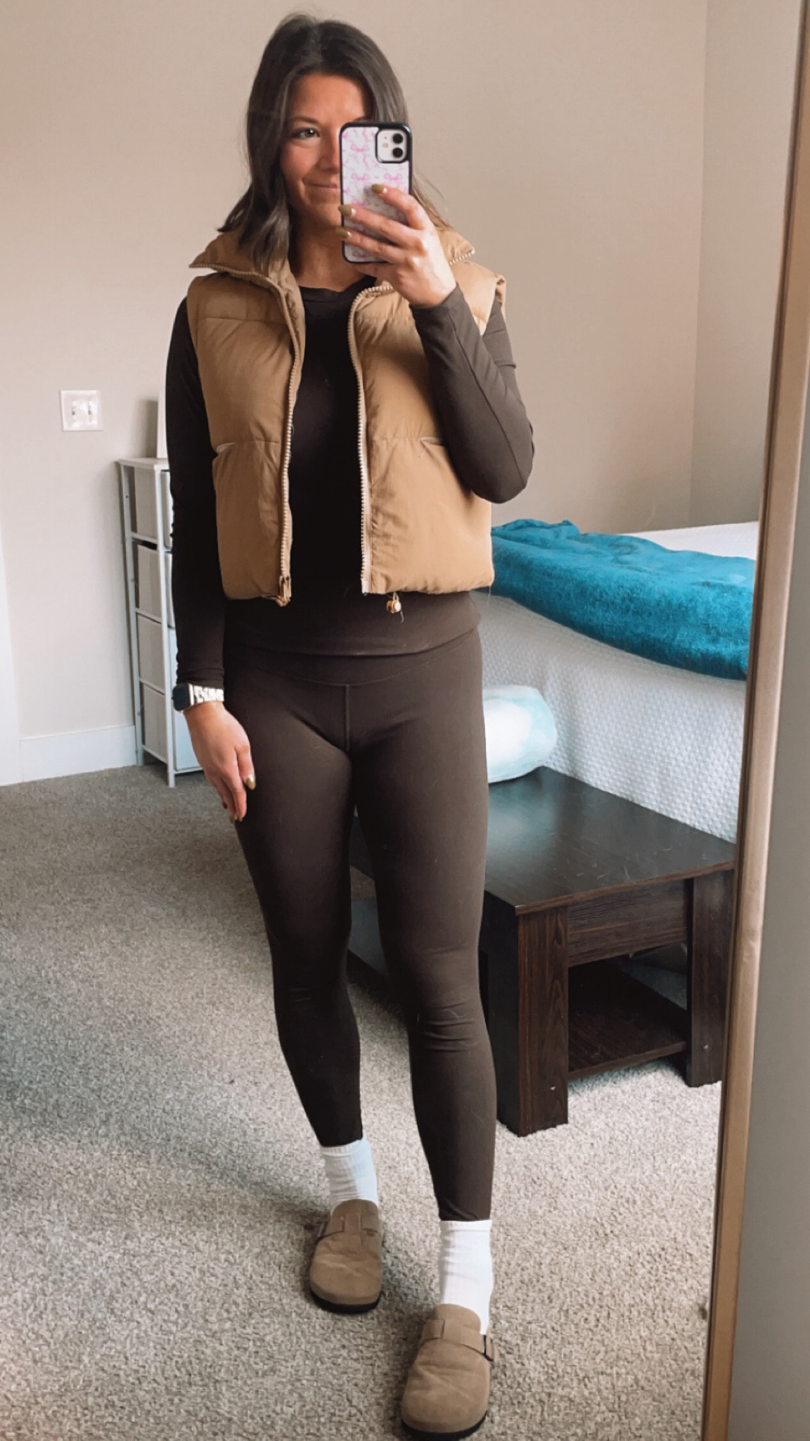 Workout set, brown leggings, short vest 

#LTKSeasonal #LTKStyleTip #LTKHoliday