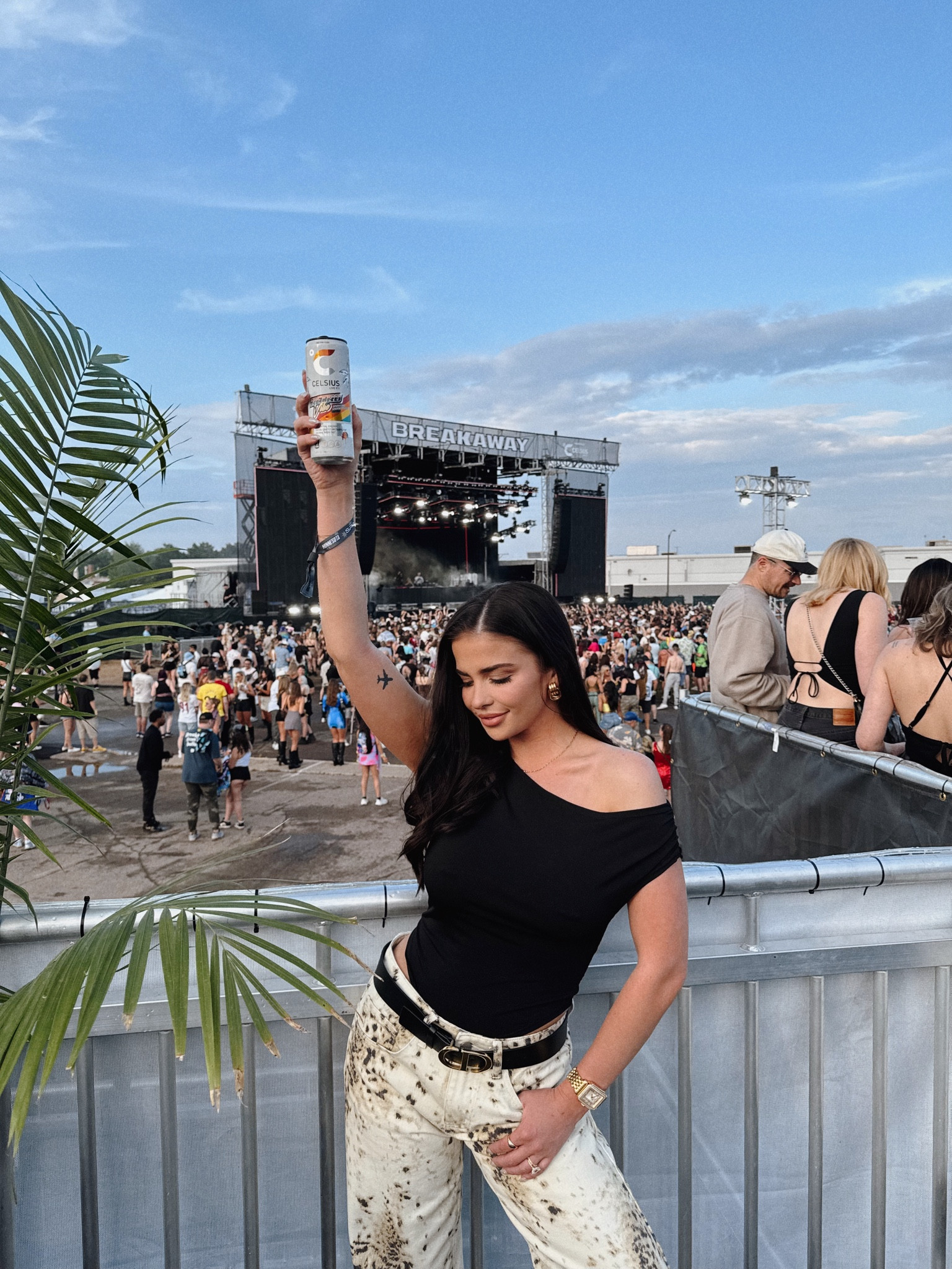 breakaway minnesota festival outfit 🖤🤘🏻🪩

#LTKSeasonal #LTKParties #LTKSummerEdit