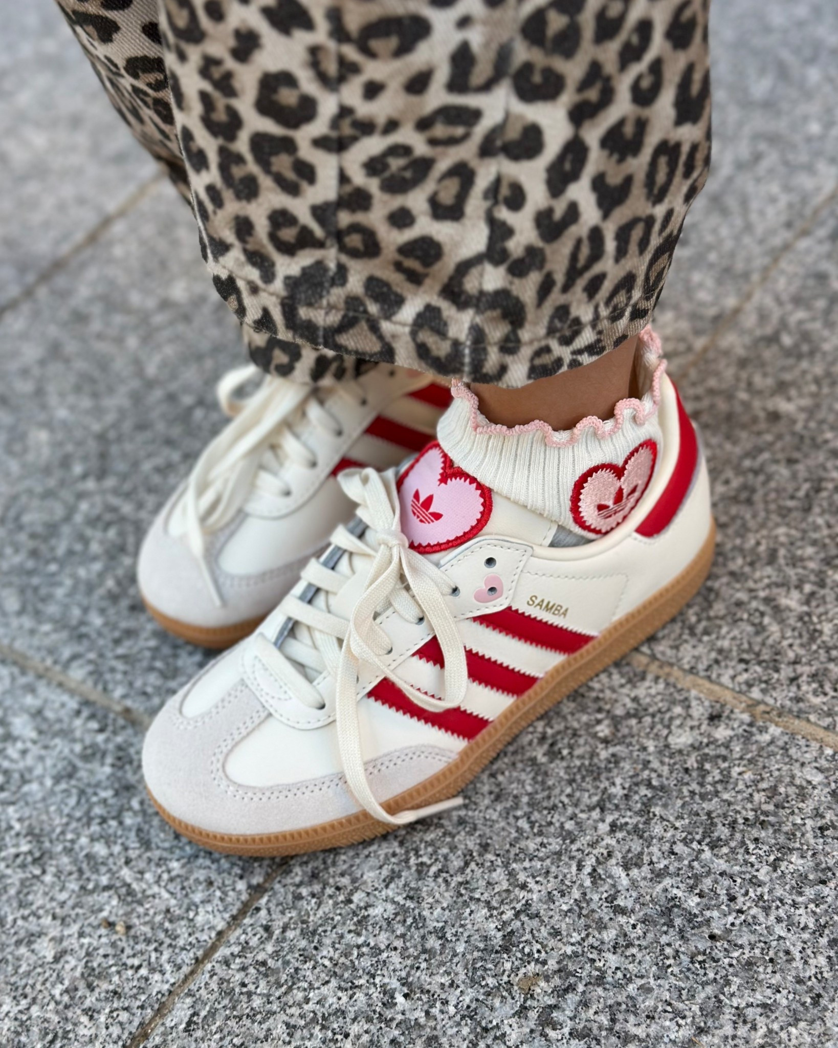Adidas Valentine Samba

Zara Outfit, Zara kids, kids Outfits, Zara, Adidas, Adidas samba, sneakers addict 

#LTKfrance #LTKeurope