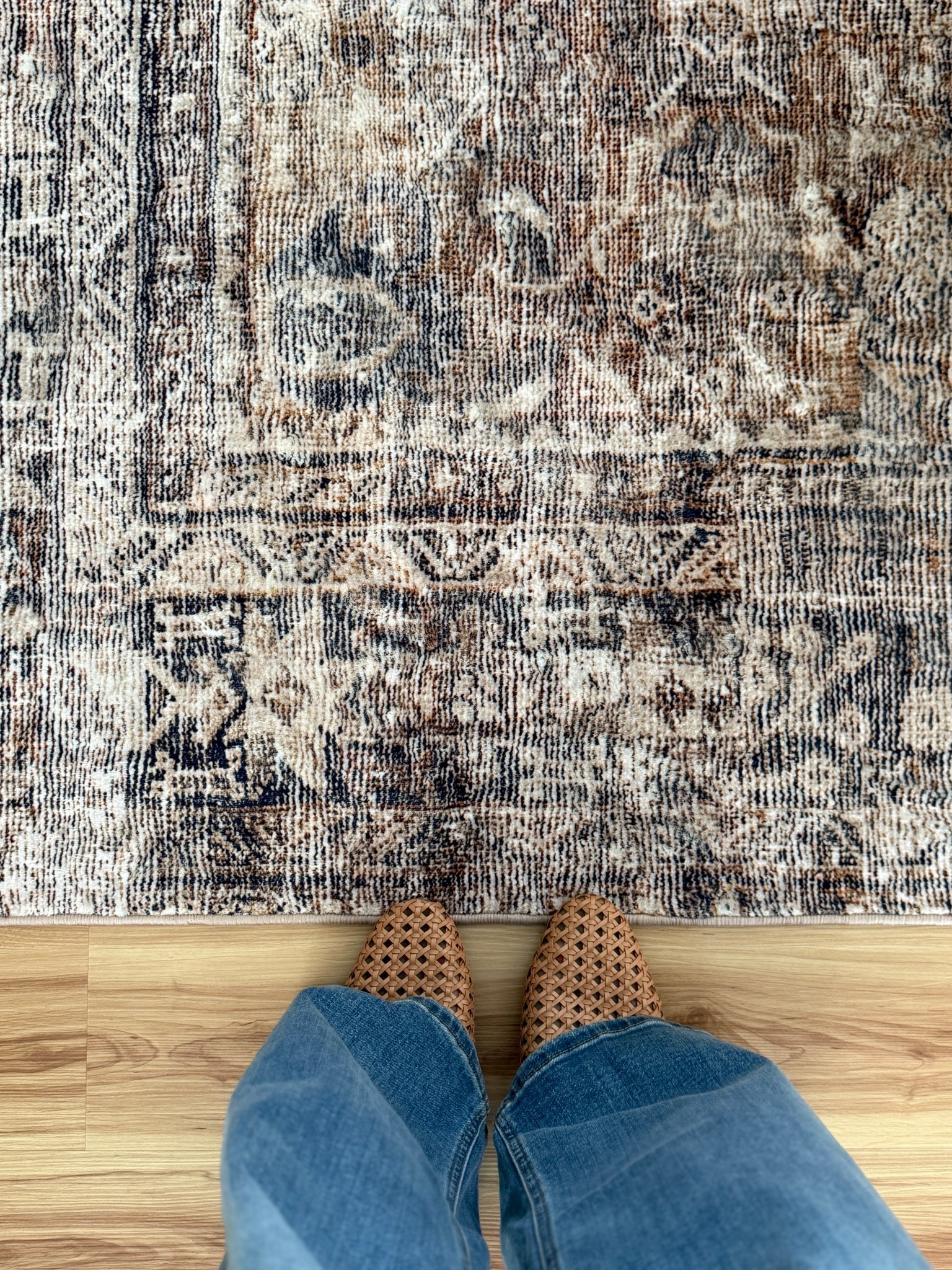 New Rug SNEAK PEAK 😍

#LTKHome