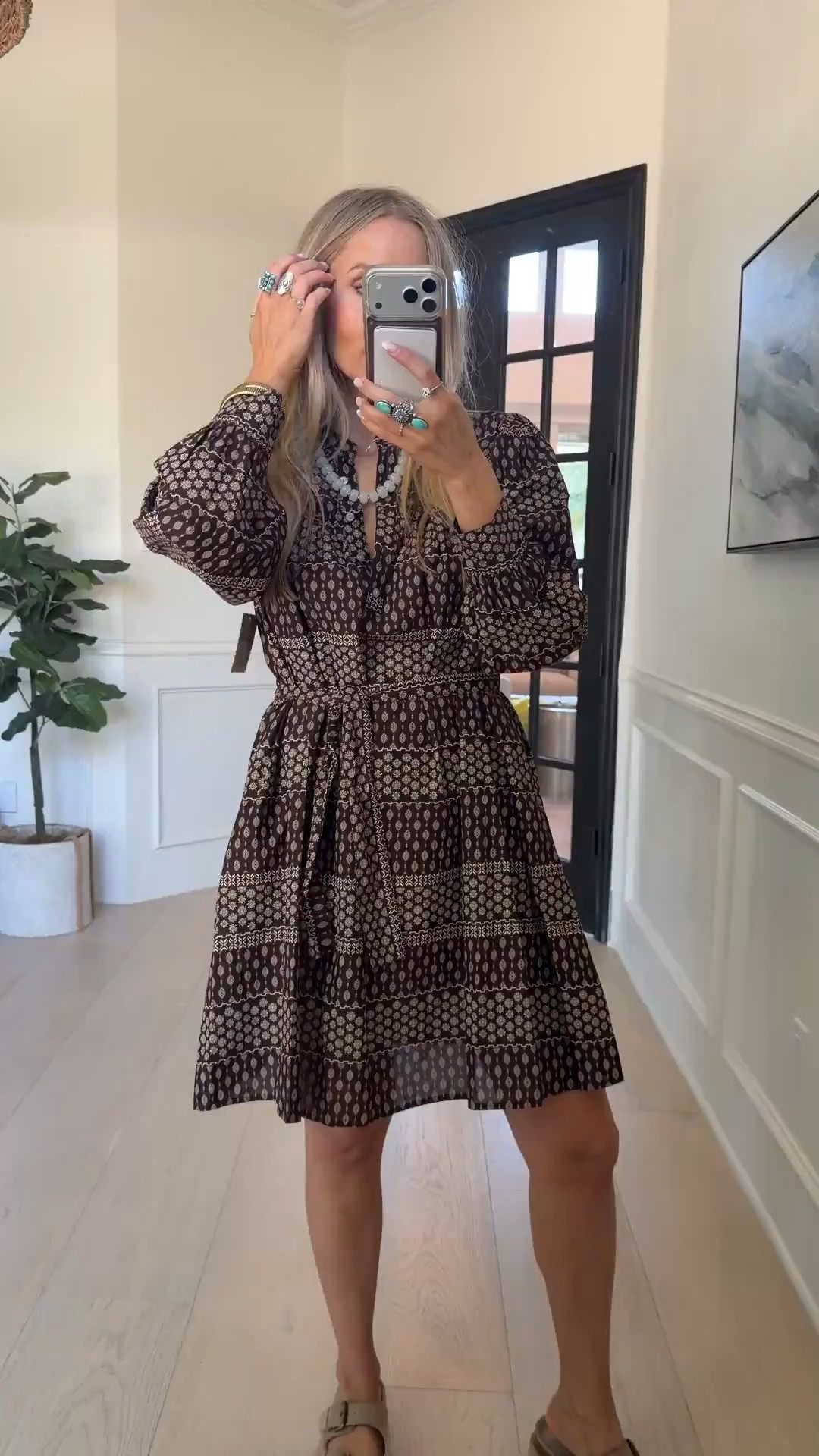 🤍This Walmart dress is less than $30!! I see 🍂🍁!!! 

Wearing my TTS (small) 120lbs 5’5”