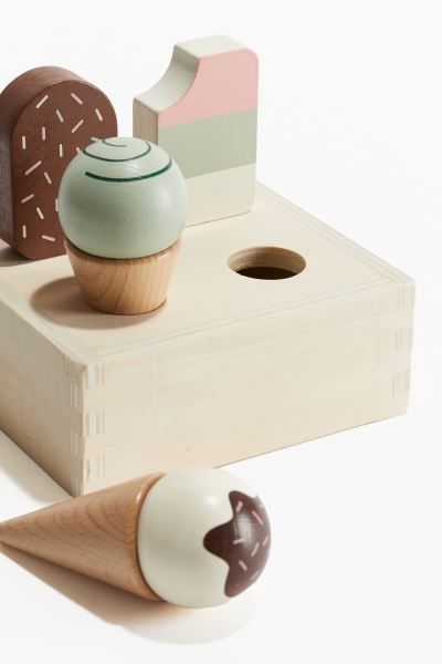 Wooden Ice Cream Toy Set | H&M (US + CA)