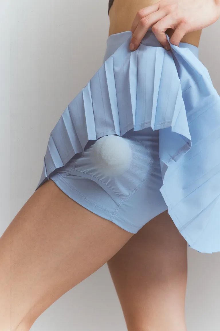 DryMove™ Pleated Tennis Skirt | H&M (US + CA)