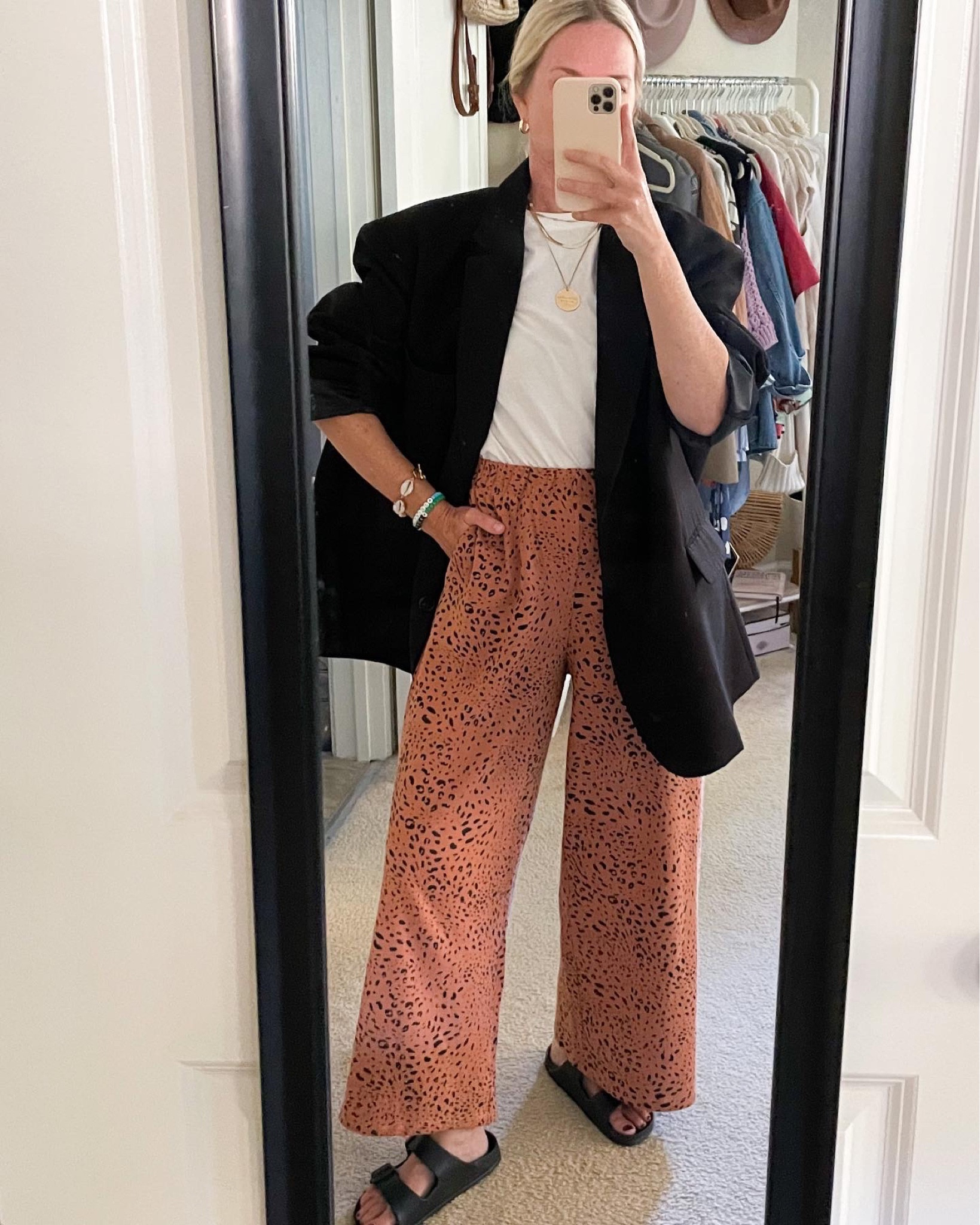 Business Casual…
Oversized blazer, Ascot + Hart leopard pants, Birkenstocks

#LTKworkwear #LTKSeasonal #LTKstyletip