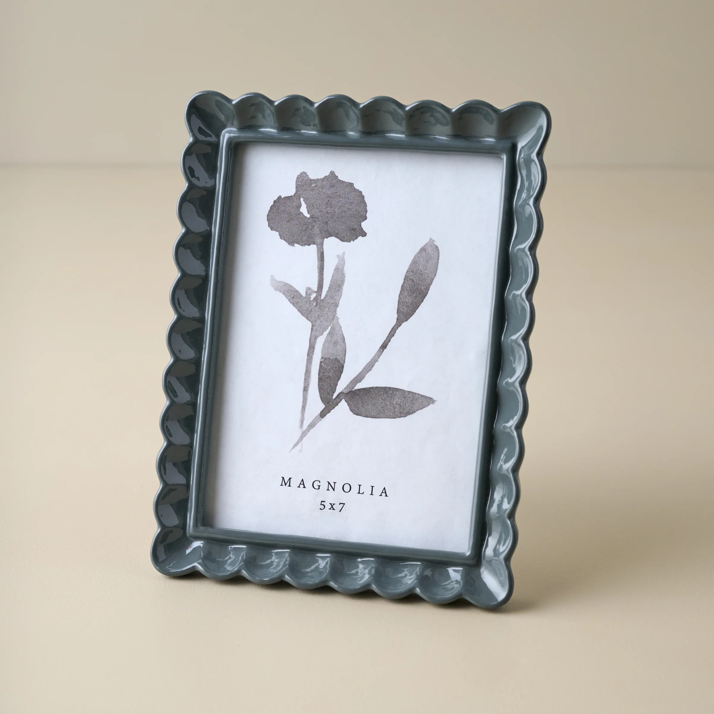 Kara Scalloped Photo Frame | Magnolia