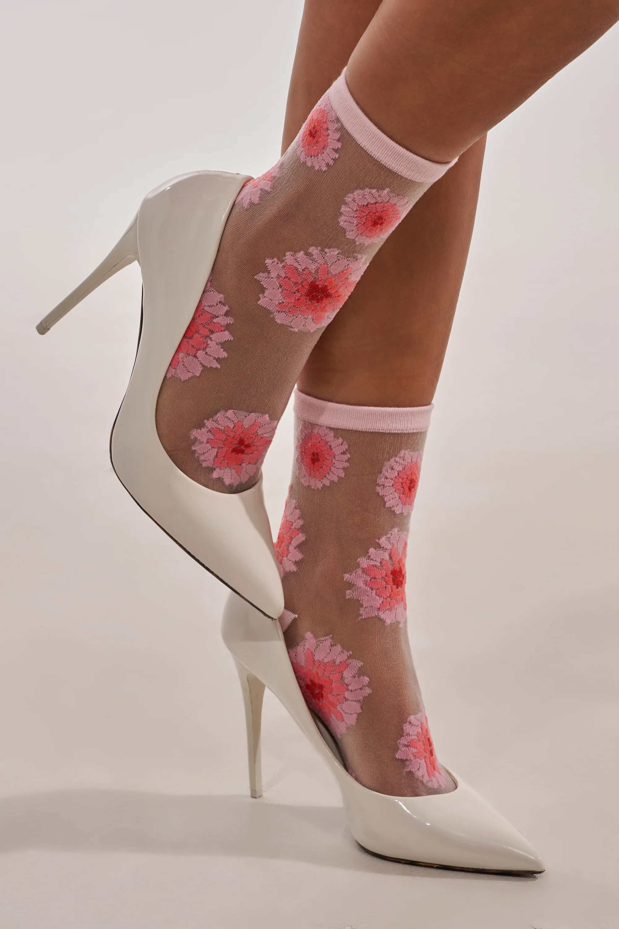 WHERES MY HEEL SOCKS | AKIRA