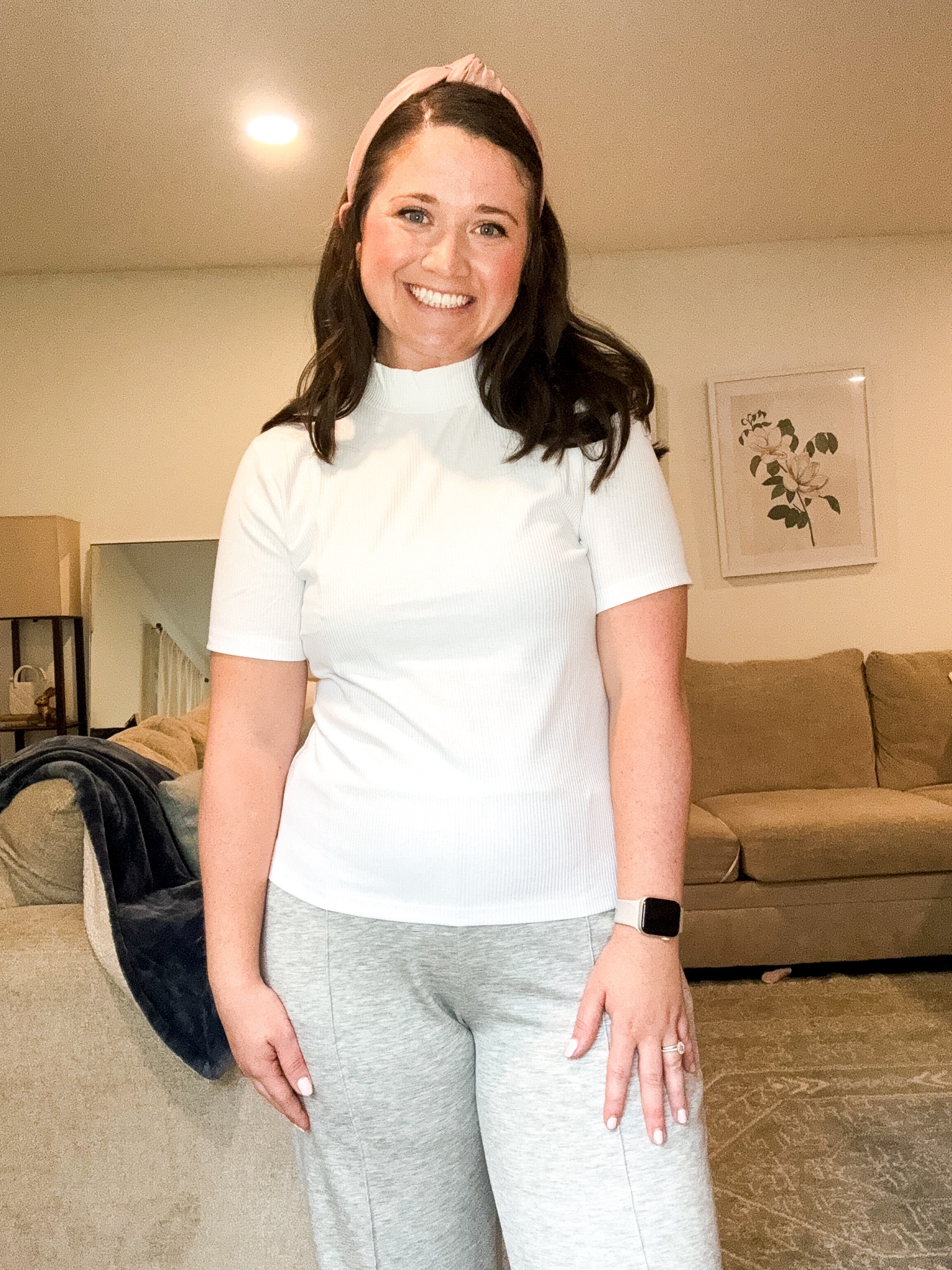 Lounge set. Mock neck t shirt. Ribbed t shirt. Fall outfit 