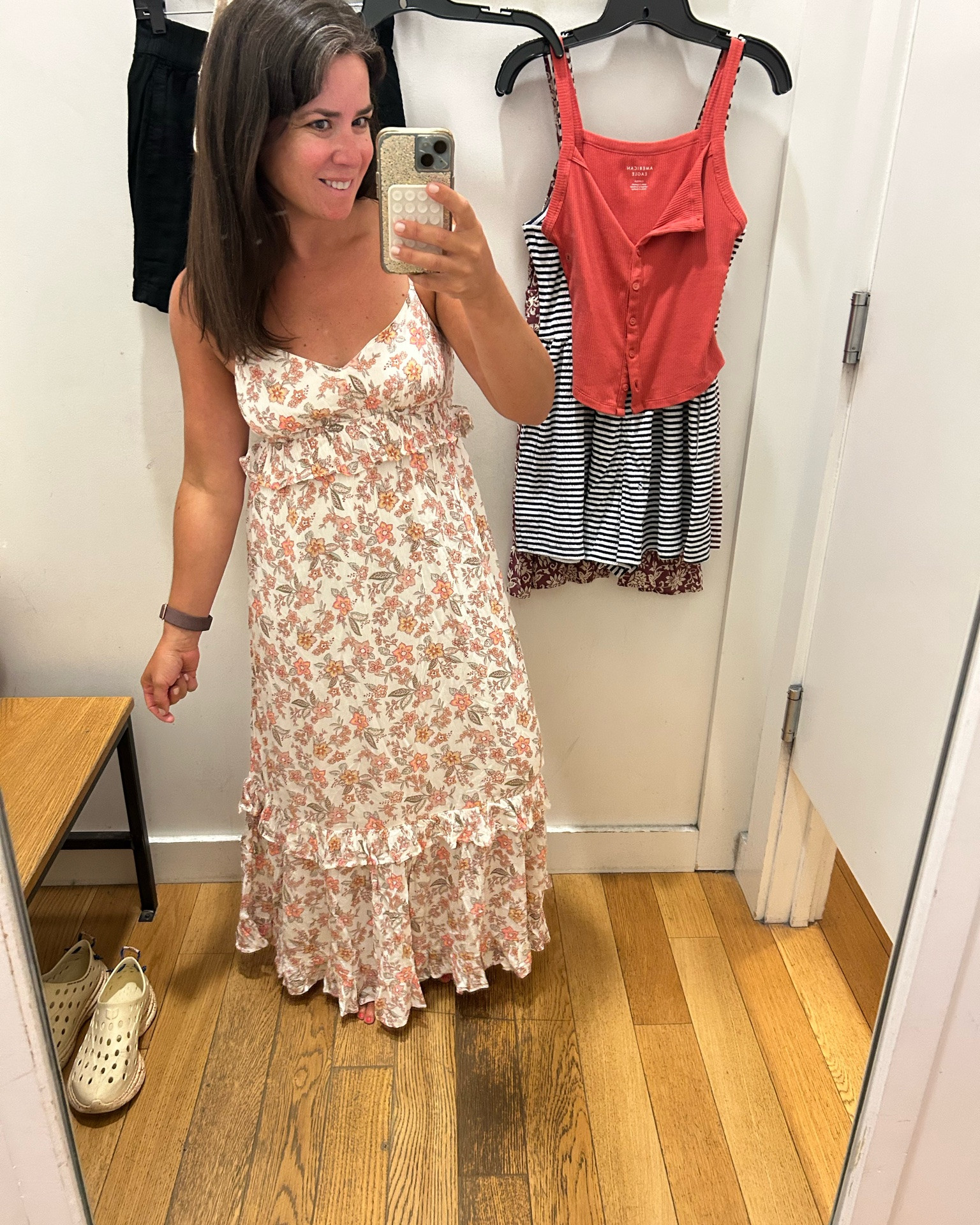 American Eagle try-on as a petite millennial mom. Wearing a size small.

I grabbed this because I loved the fabric and print of the dress. It looked perfect for summer.

The lightweight fabric was very comfortable and the size small fit me well. With a petite, pear-shaped figure- this silhouette is always a favorite of mine. 


I am 5ft, 138lbs and a 34C for reference.

#LTKmomlife #LTKOver40 #LTKPetite