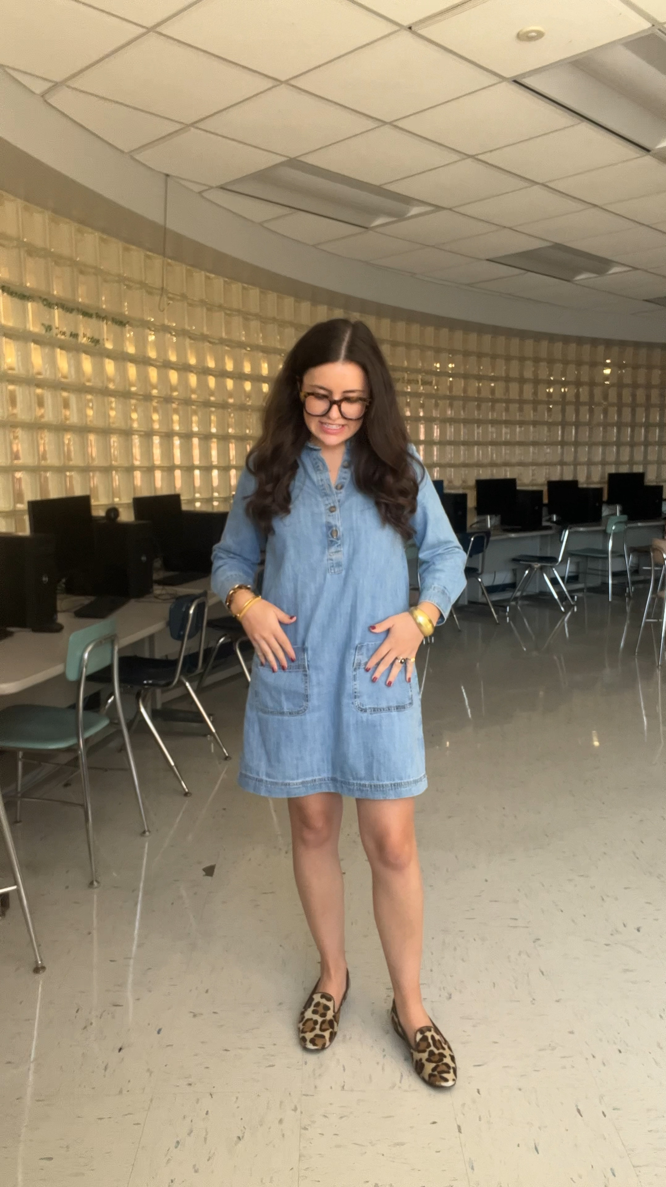 Tuesday teacher outfit 💙

#LTKFindsUnder50 #LTKFallSale #LTKFindsUnder100