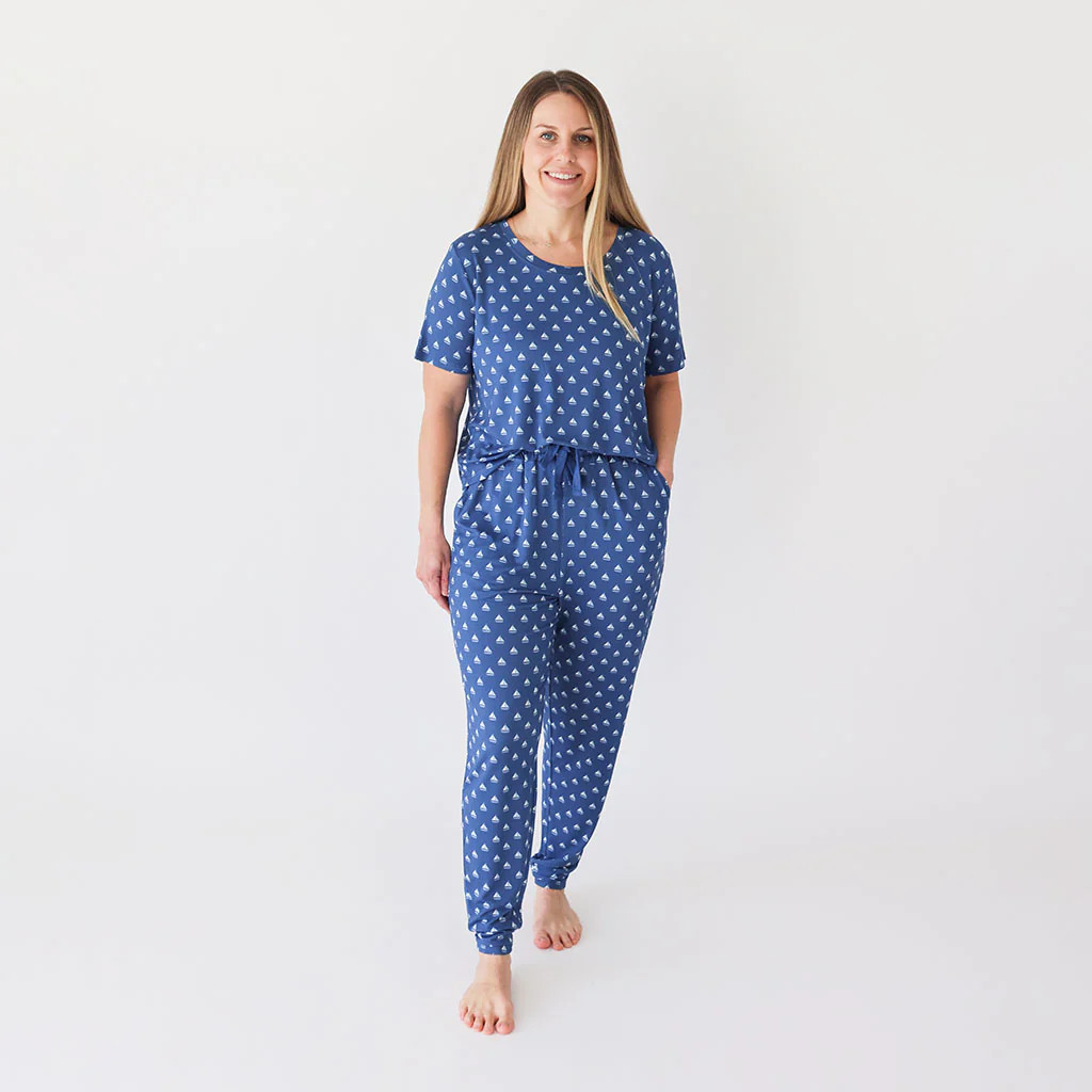 Sailboats Blue Short Sleeve Women's Pajamas | Mariner | Posh Peanut