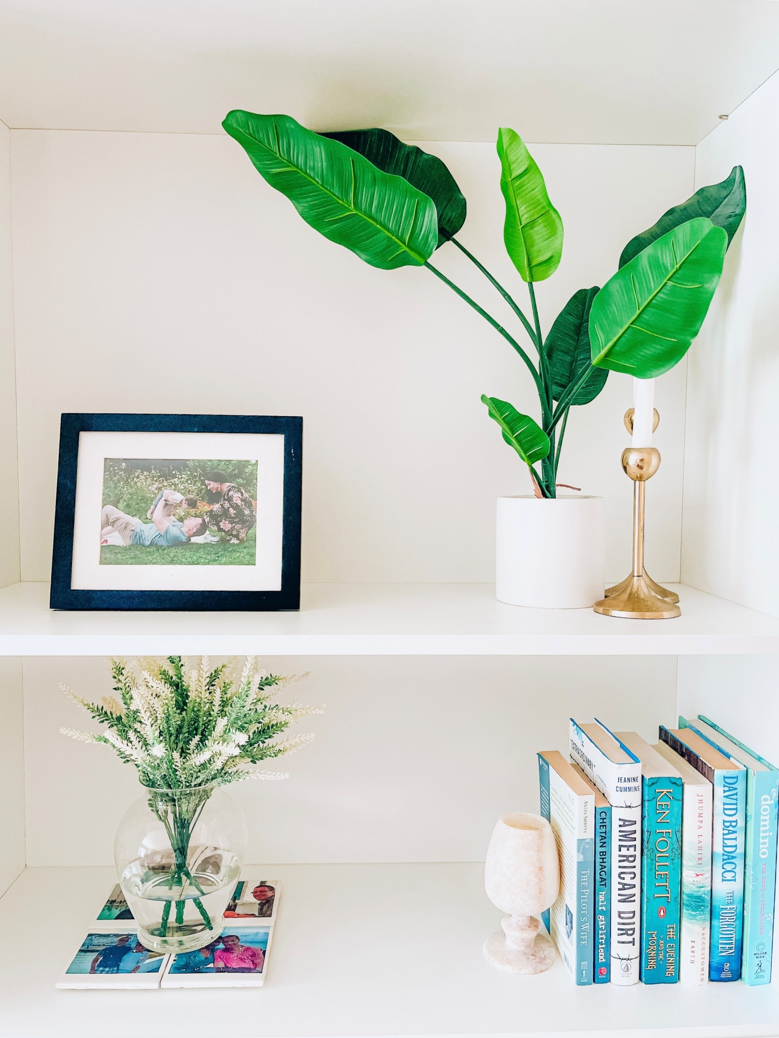 Home decor
Bookcase styling 
Faux plants


#LTKdayinmylife #LTKSeasonal #LTKHome