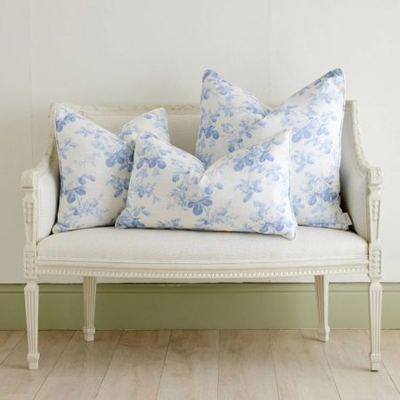 Home blue and white floral pillows and fabric Grandmillennial home Caitlin Wilson home 

#LTKHome #LTKStyleTip