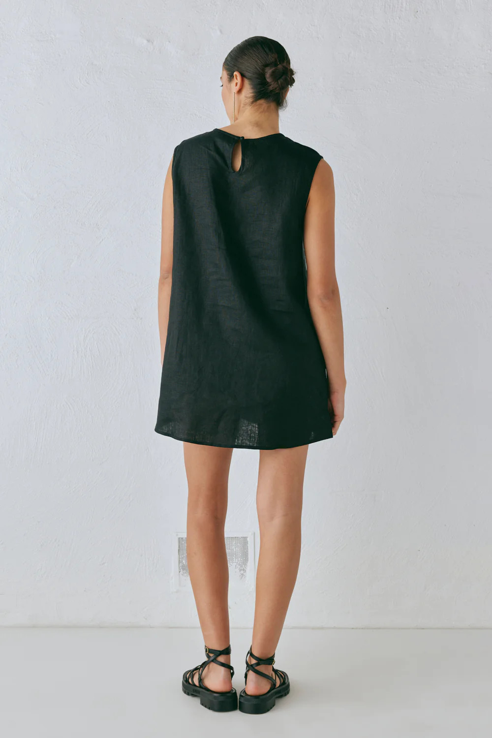 Yuri Linen Mini Dress Black | VRG Grl