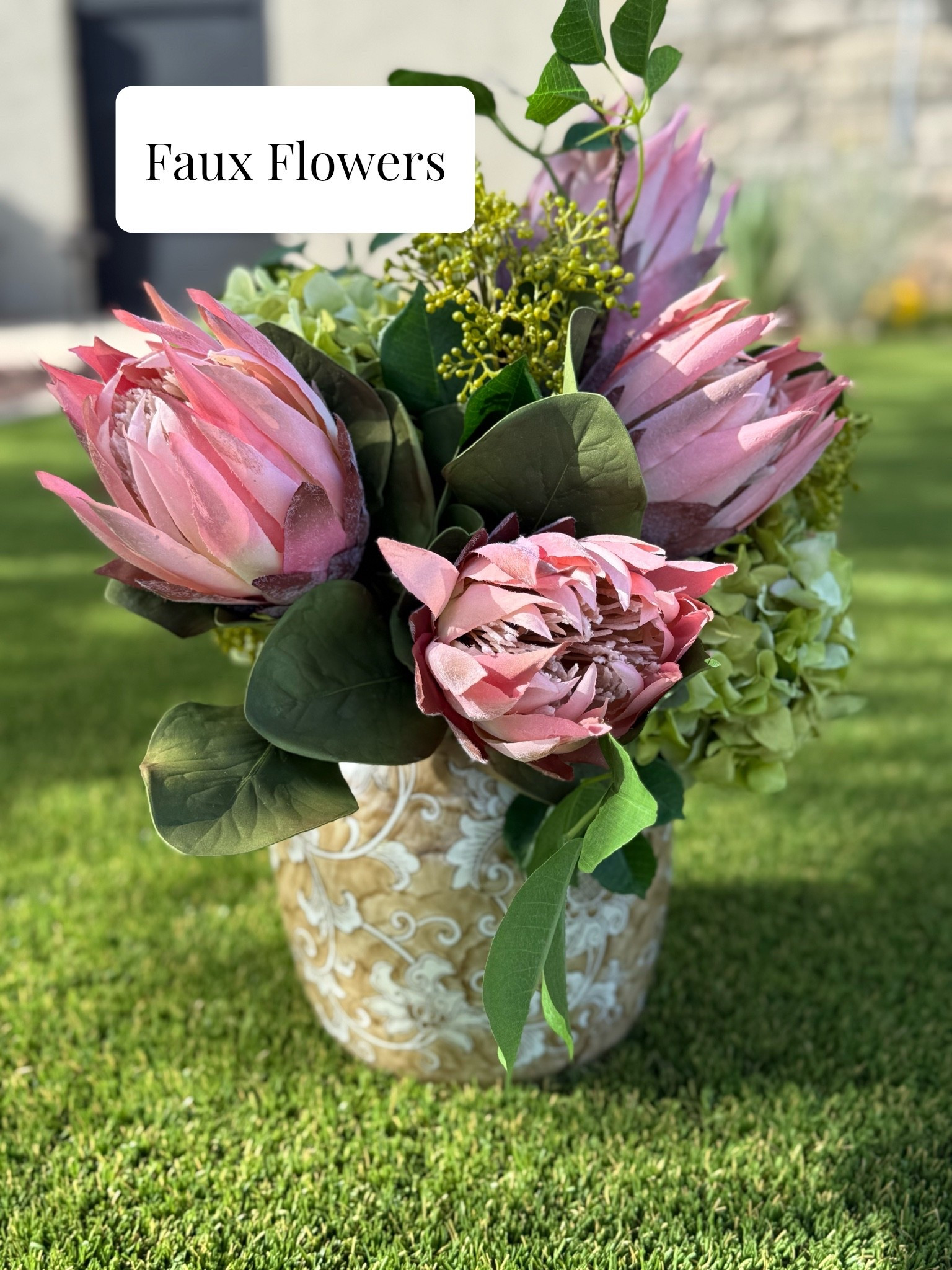 King protea faux flowers are always a beautiful summer arrangement with the privet branches✨🩷 

 #LTKdayinmylife #LTKSeasonal #LTKHome