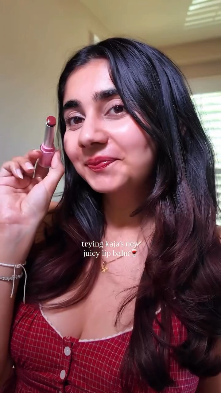 glass lips in a lip balm!!

Kaja Juicy Glass Lip Balm Cranberry Sangria

@kajabeauty @ultabeauty 

#lipcombo #ugccreator #gifted #beautytok #pinklipgloss #lipbalmaddict lip balm, lip gloss, glass lips #ugccreator #nycinfluencer #nycinfluencer #microinfluencers #under100k 
#under10kinfluencer #lipcombo #lipgloss #explore #asmr #asmrmakeup
