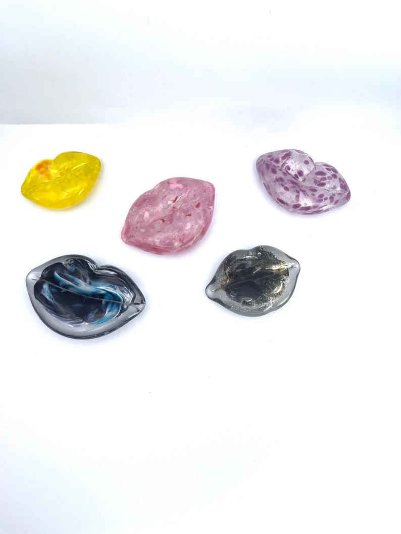 Sculpted Glass Lips Paperweight, Novelty Desk Decor - Etsy | Etsy (US)