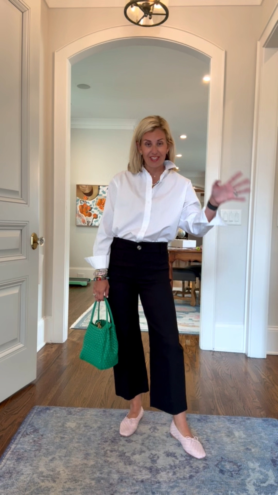 1 piece 5 ways!! The shirt of all shirts and my favorite Colettes! 
Top - xs
Pants - 26P
Flats - 7 (size 1 down) 
*code Catherine20 at Allie + Bess

#LTKdayinmylife #LTKootd #LTKmomlife
