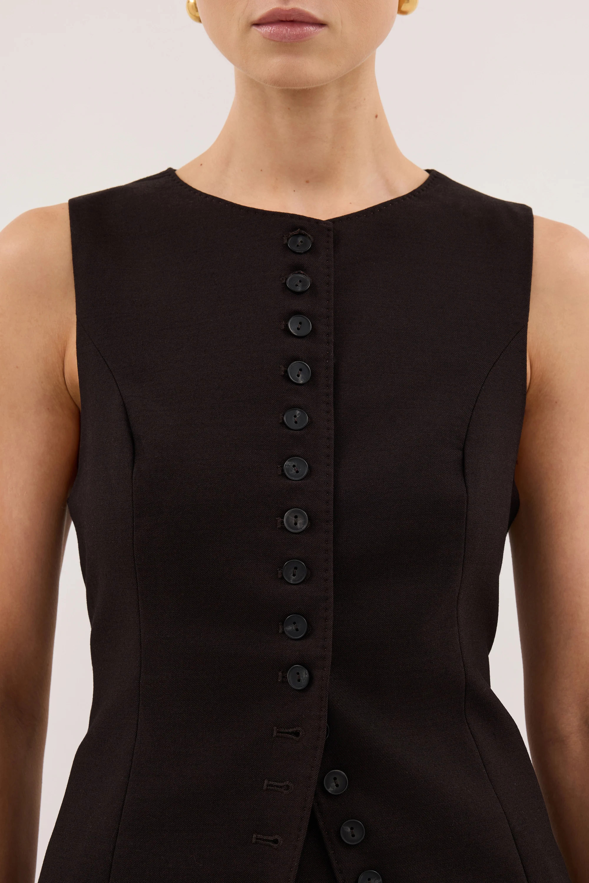 MONIQUE PEAT TAILORED VEST | DISSH