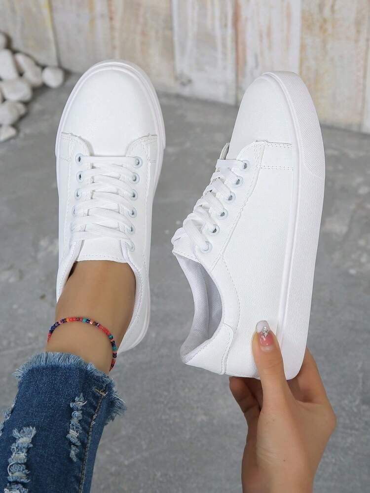 Women Minimalist Lace-up Front Skate Shoes, Sporty Outdoor Sneakers | SHEIN