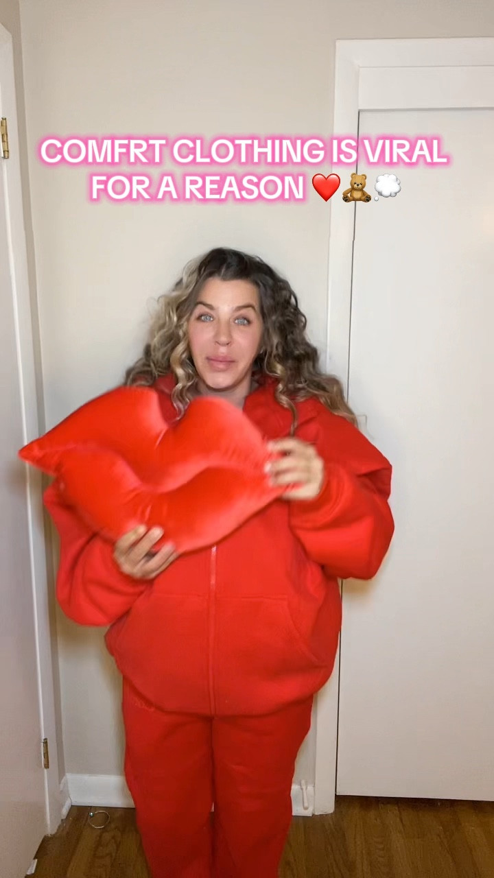 I have a Comfrt set for everyday of the week ! Save 15% off using code: KELLYBEAUTY21  This red is perfect for Valentine’s Day !! Run ! comfrt sells out fast !! 

#LTKGiftGuide #LTKFindsUnder100 #LTKSaleAlert