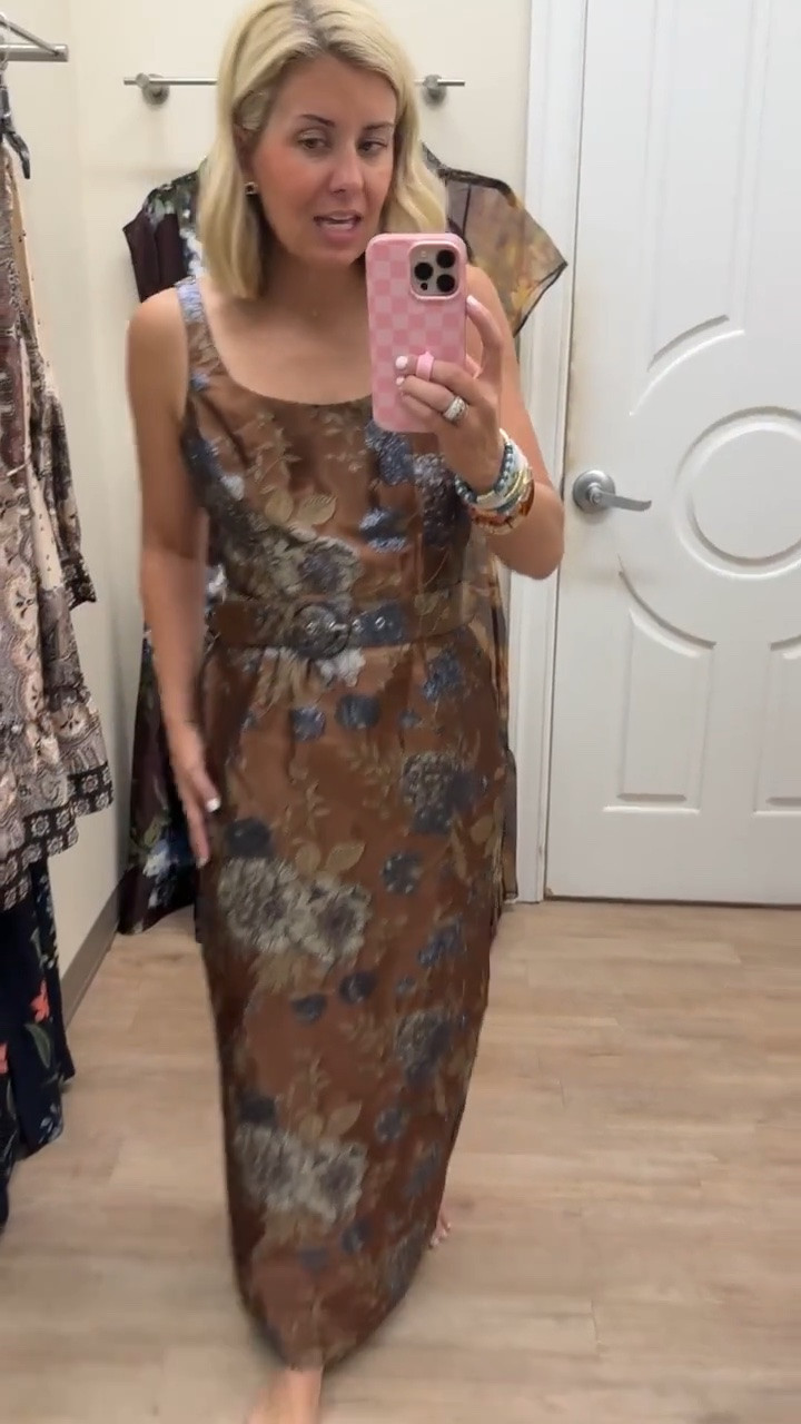 Stunning!!! Incredible formal dresses from Belk! I’m in size 4, need 2.

#LTKdayinmylife #LTKmomlife #LTKSeasonal