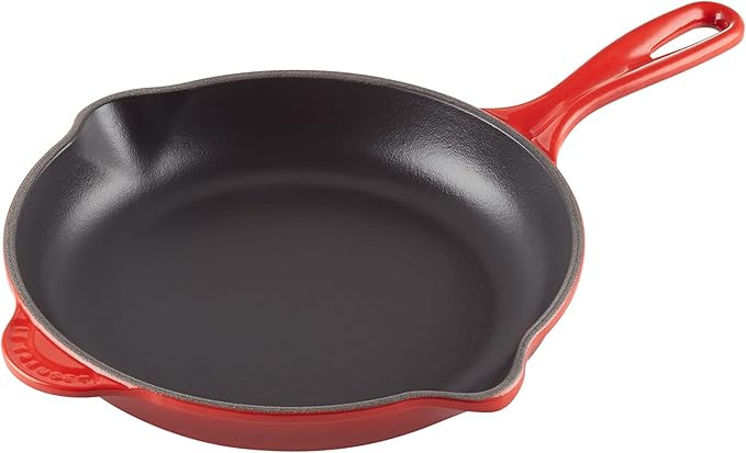 Le Creuset Classic Cast Iron Handle Skillet, 9", Cerise | Amazon (US)