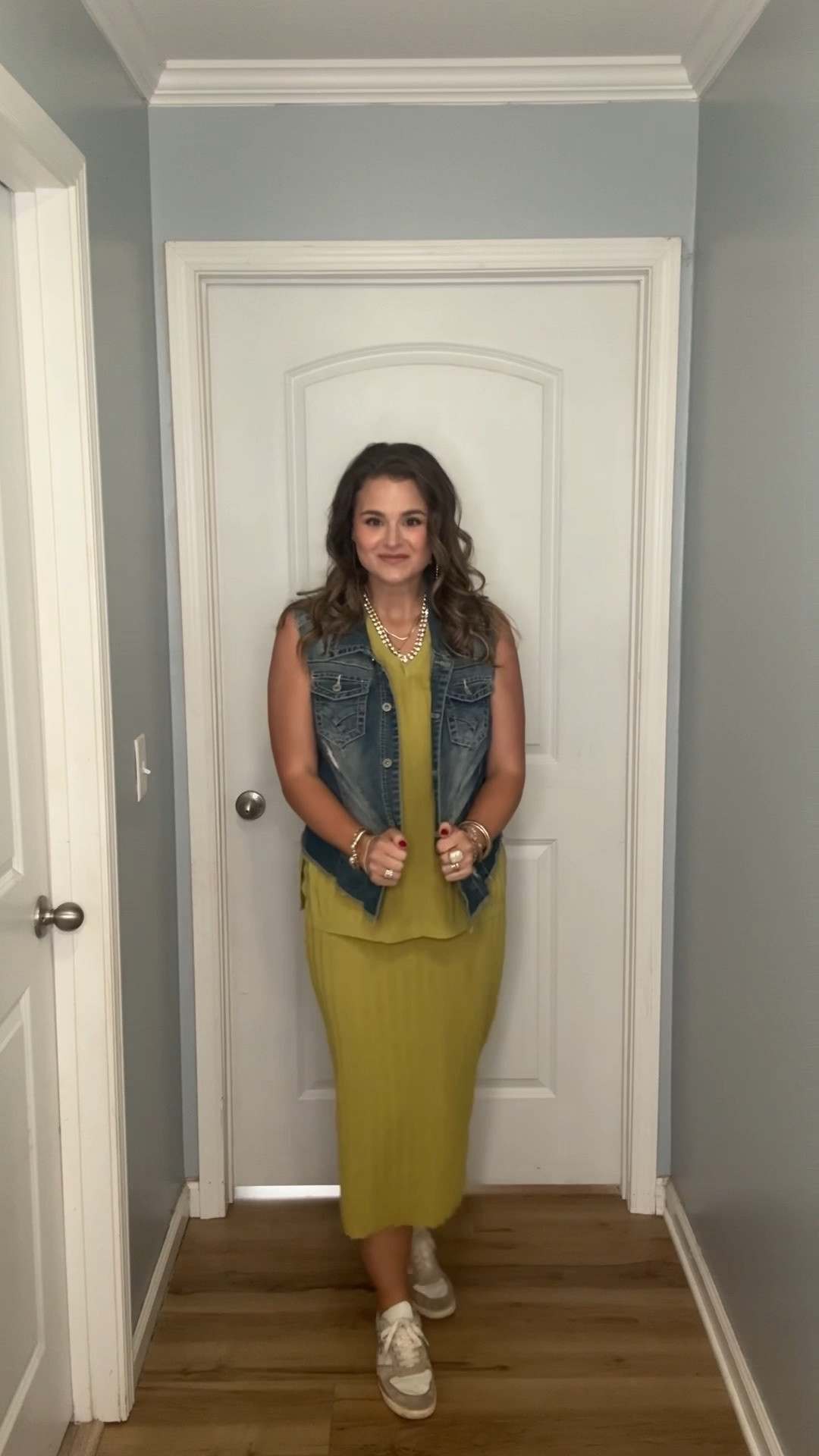One outfit, two totally different moods ✨
Just a few accessory swaps and the whole vibe changes.

✨ Dress it up: charm necklace + dressy sandals
🤍 Dress it down: denim vest + sneakers

From elevated to everyday — this is what I love about versatile pieces for real life.

Shop both looks on my LTK 🤎

#LTKStyle #LTKFinds #LTKFashion #OOTD #OutfitInspo #CapsuleWardrobe #StyleInspo #EffortlessStyle #EverydayStyle #DressItUpDressItDown #FashionReels #MomStyle #ChicStyle #VersatileFashion

#LTKootd #LTKMidsize #LTKmomlife