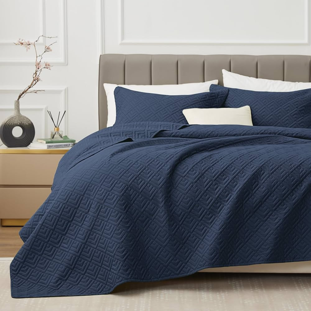 EXQ Home Quilt Set Twin Size Navy 2 Piece,Lightweight Soft Coverlet Modern Style Squares Pattern ... | Amazon (US)