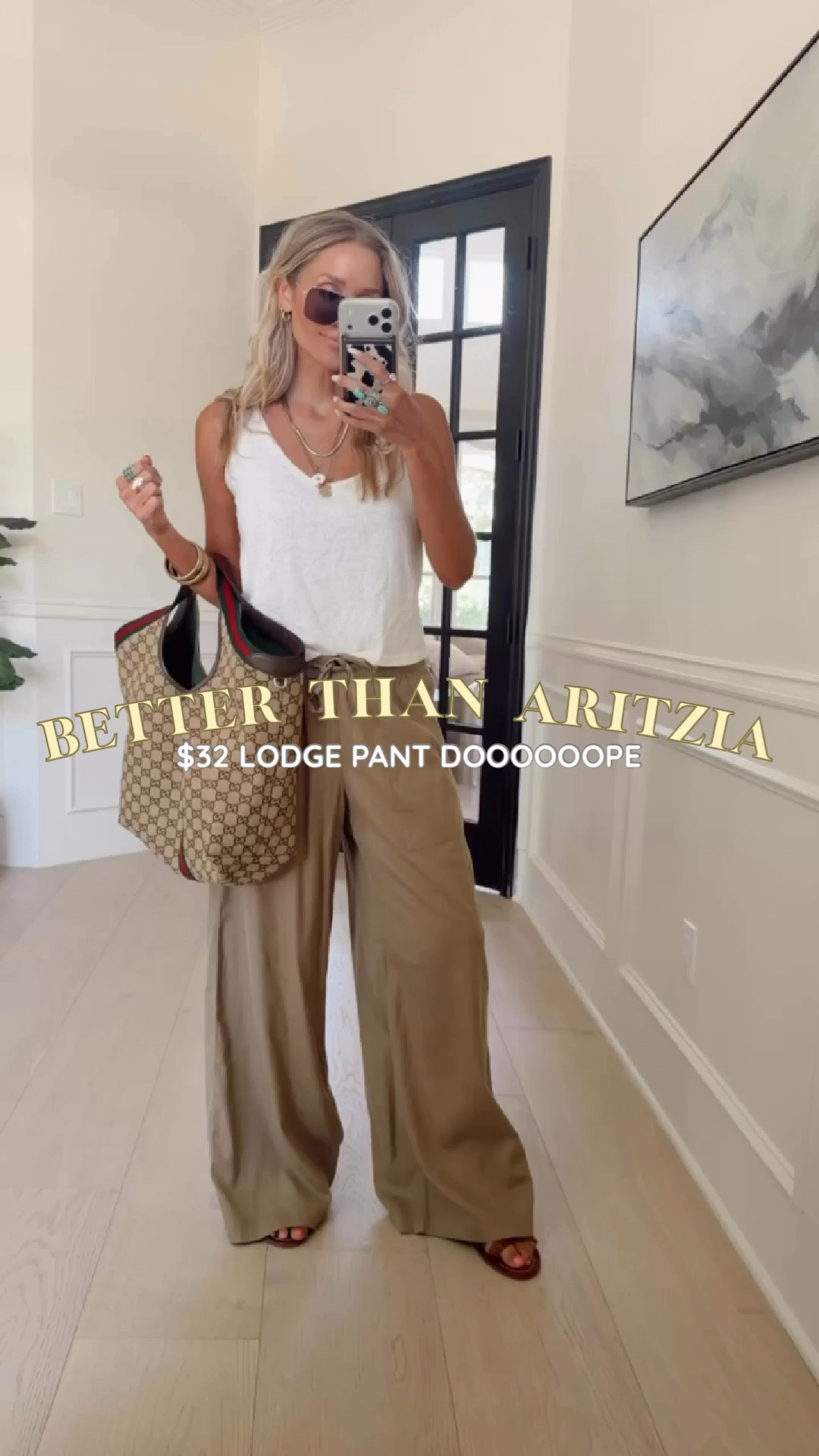 ✨SCROLL TO SHOP✨

I don’t care how viral the Aritzia Lodge Pants are, I’ll be spending $32 at Target for the same thang. 

I wore these on my last flight and they were 10/10 comfy and made the cutest travel fit. ✈️

Size: S / TTS / 5’5” / 120ish lbs