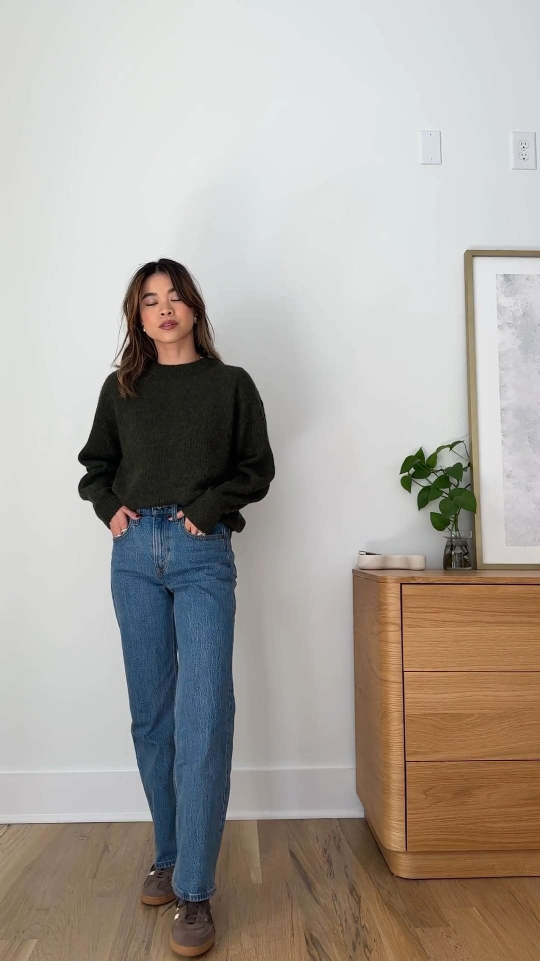 Wearing size small in the sweater, xs in the shirt, and 23 Extra Short in Medium Marble in the jeans!

petite fashion, get dressed with me, outfit inspiration, ootd, nashville outfit, Nashville influencer, petite style, vacation style, casual outfits, mom style, petite pants, autumn dress, fall outfit, fall pants, fall outfit inspo, fall outfit idea, fall top, fall style, fall dress, autumn outfit, autumn outfit idea, autumn pants, fall sweater, autumn sweater, cozy sweater, denim, jeans, fall denim, fall jeans, 

 

#LTKSeasonal #LTKPetite #LTKStyleTip