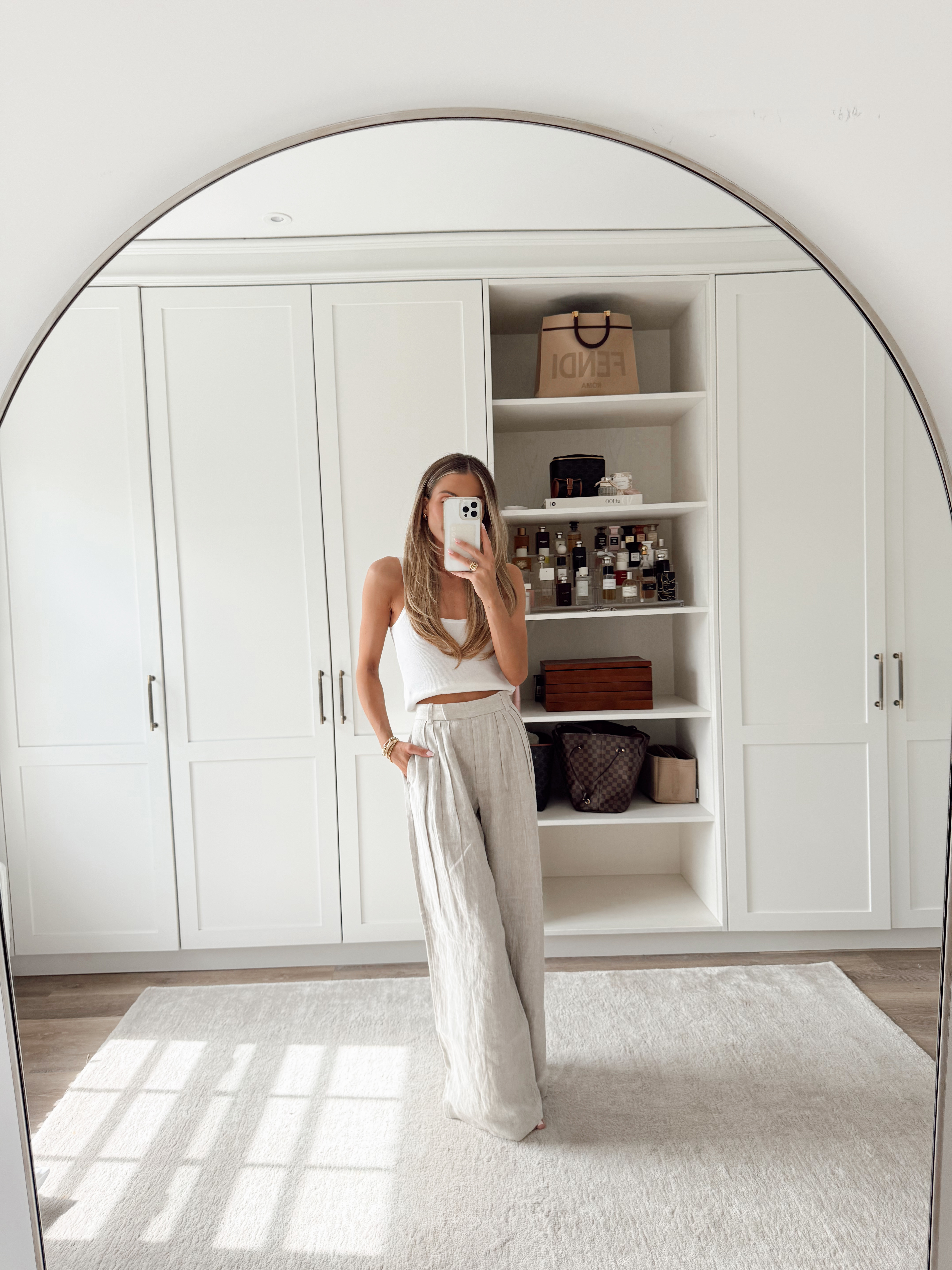 This outfit with a flip flop >>> Obsessed! 

summer l trouser l pant l tank  

 #LTKuk #LTKsummer