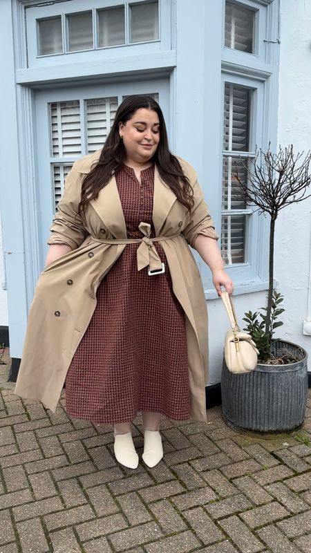 Plus Size Spring Outfit Inspiration 

This dress is perfect not only because it’s down to £32 from £69 but it’s incredibly generous on sizing. I’m in a size 24 and it’s roomy on the bust and arms and at the waist. Paired with a trench coat which is perfect for this time of year 🧥🤎

#LTKplussize #LTKSeasonal #LTKeurope