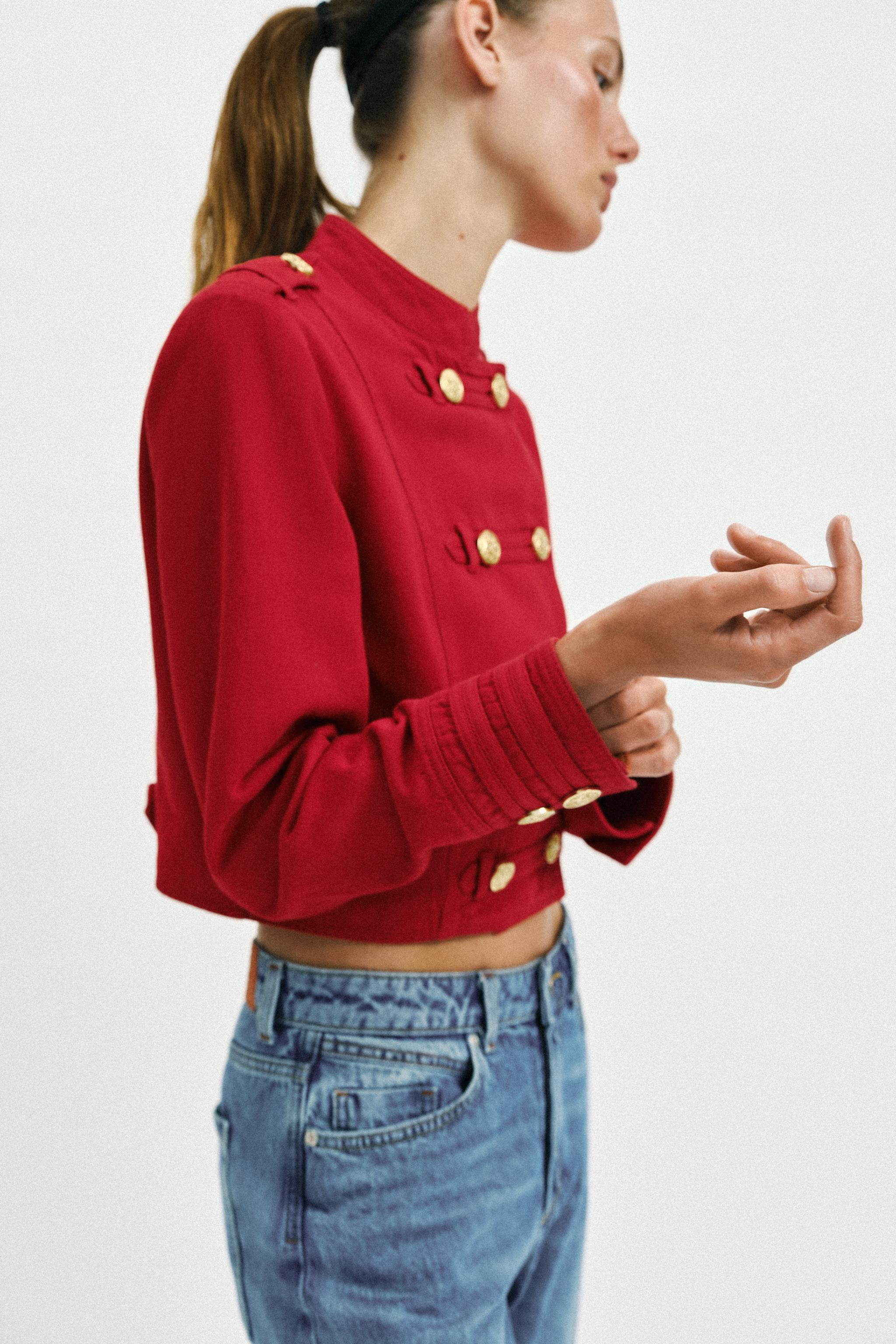 BUTTONED FITTED JACKET | Zara US