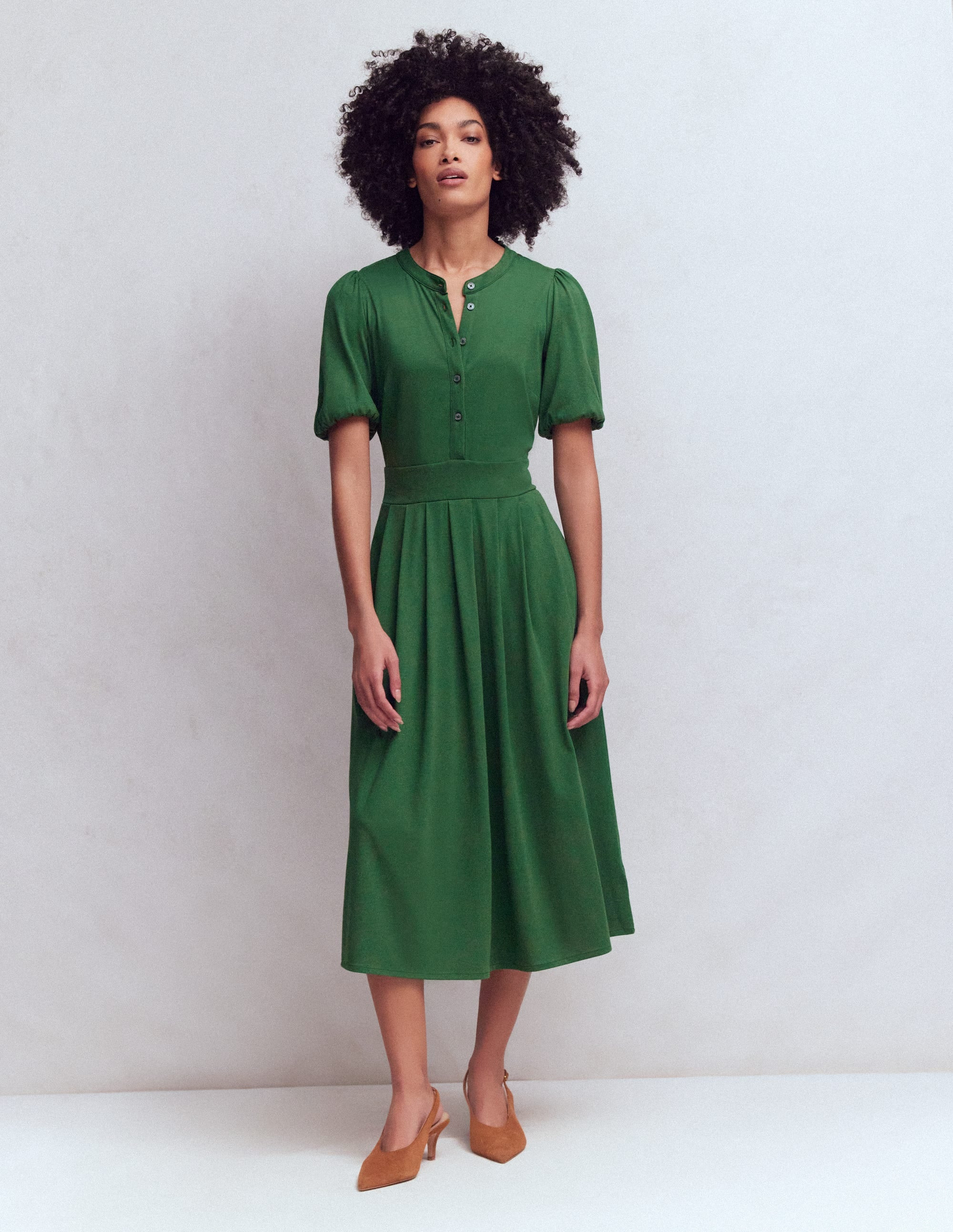 Boden Women's Amber Pleat Jersey Midi Dress in Green | Size 20/22 | Boden (US)