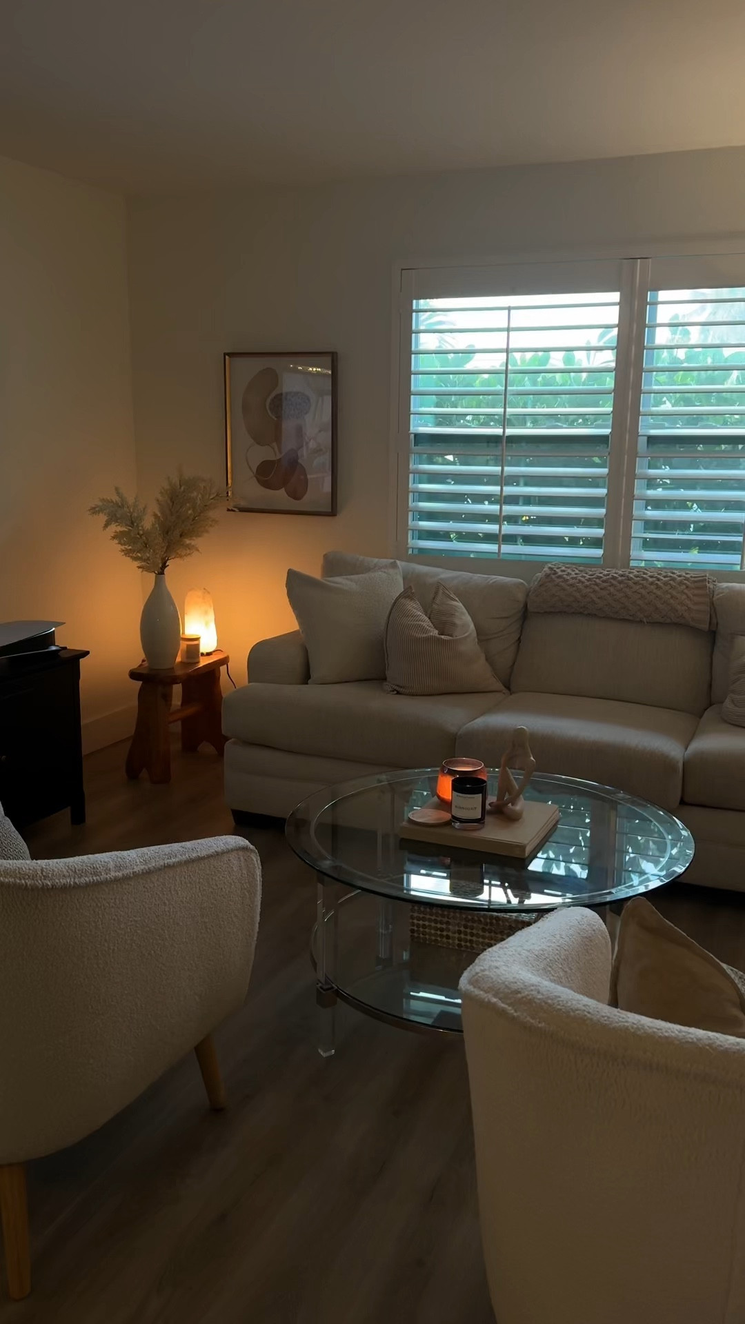 who can relate? 🙃 everything linked 🪄 #ltkhome #homeinteriors #homestyling #design #interiordesign #afforablehomepieces #home #organicmodern #contemporarydesign