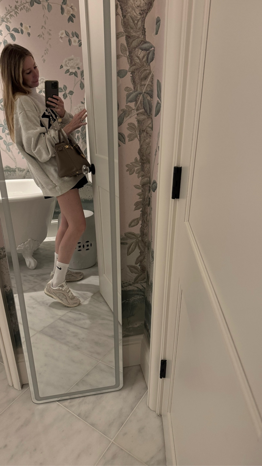 Sunday errands outfit! Love the new sneakers I shared last week. First time wearing. True to size. 

#LTKdayinmylife #LTKmomlife #LTKootd