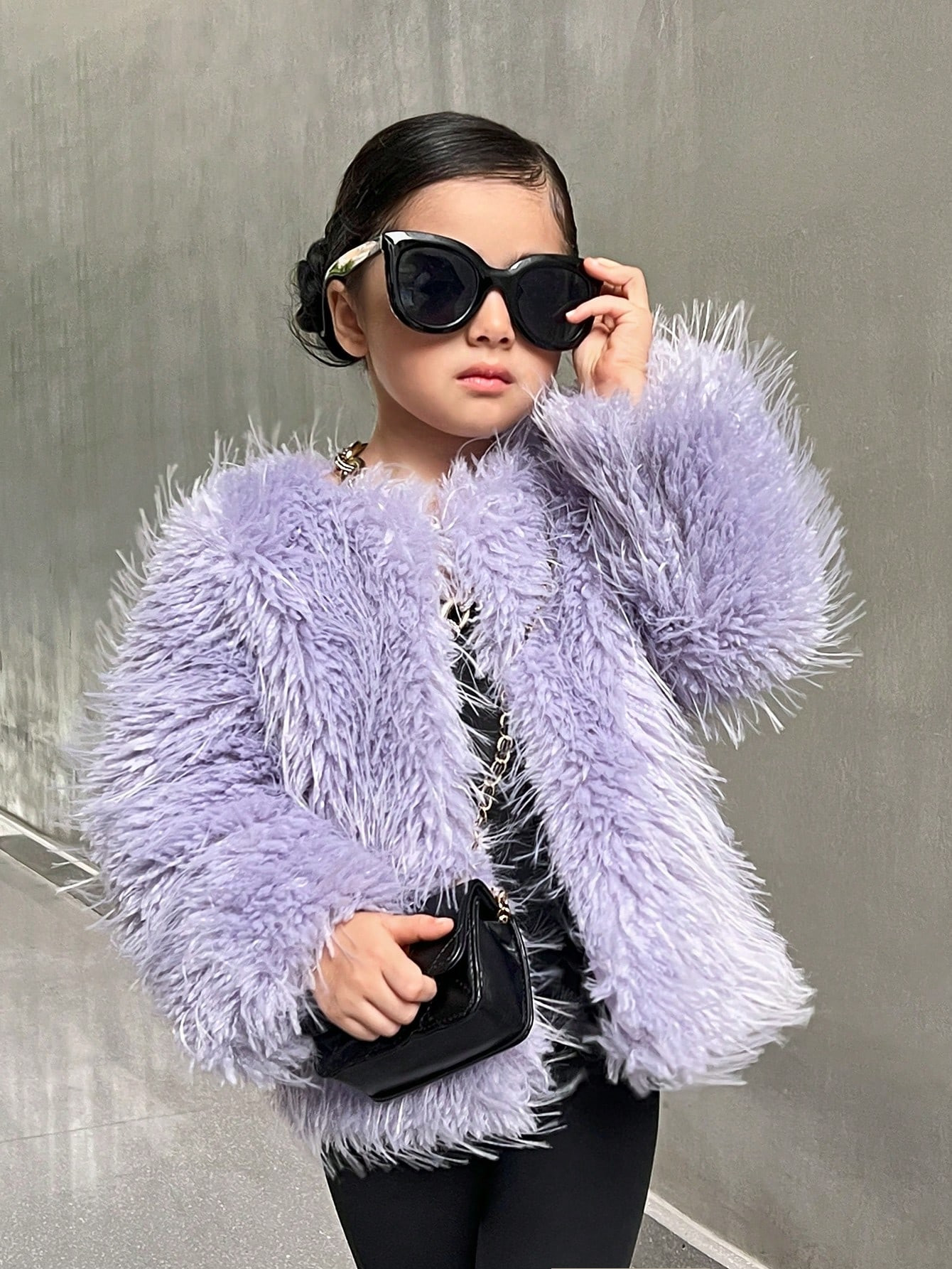SHEIN Streecool Kids Young Girl Fashion Purple Faux Fur Coat, The Purple Faux Fur Coat Is Not Onl... | SHEIN