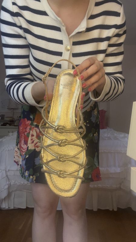 Gold sandal, sezane, sandal, flip flop, summer shoe, spring shoe

#LTKSeasonal #LTKShoeCrush #LTKVideo